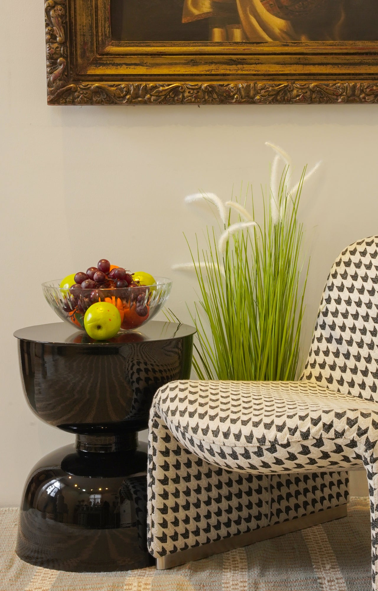 Modern Gloss Black Hourglass Side Table