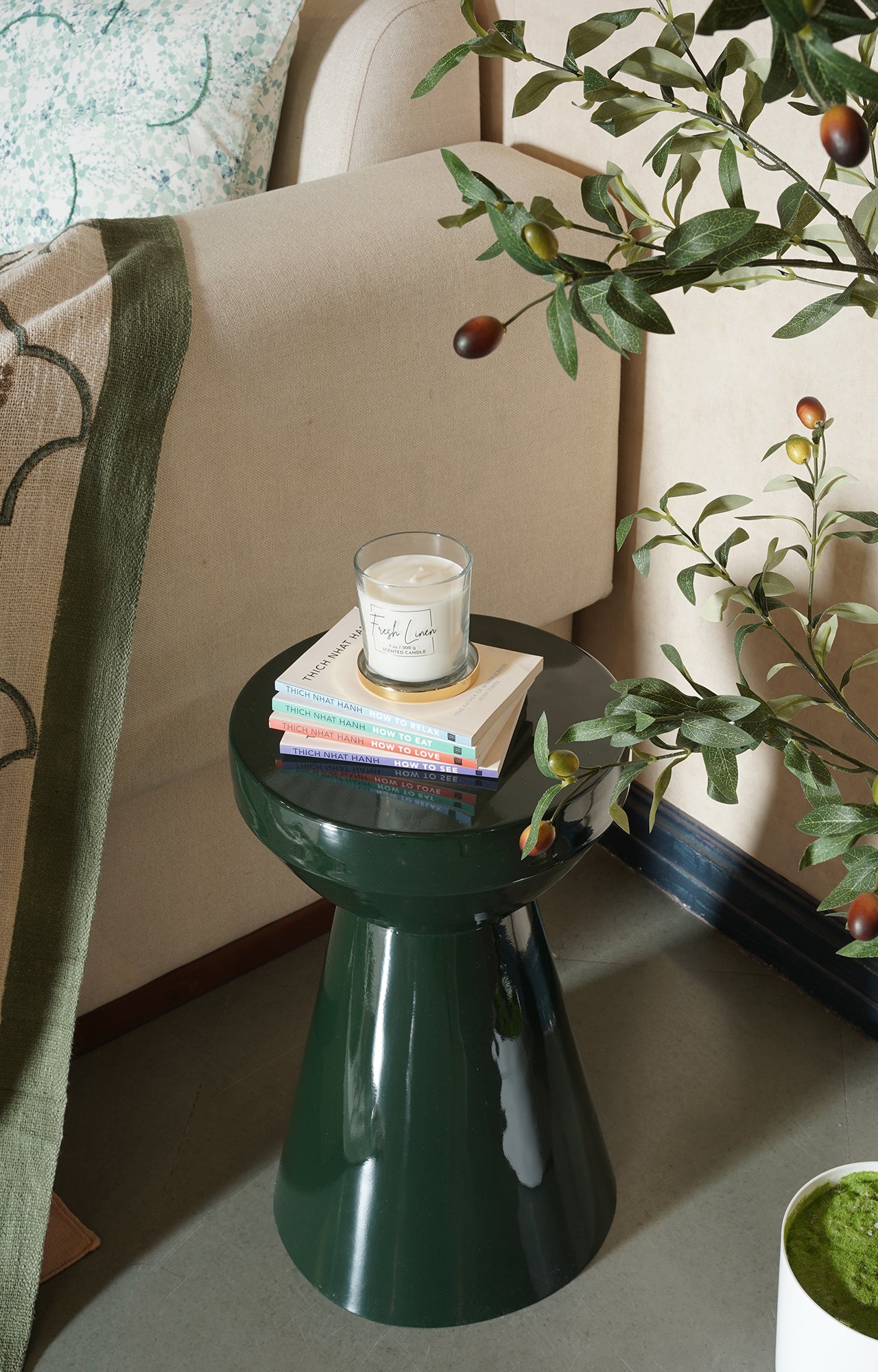 Palm Green Hourglass Side Table