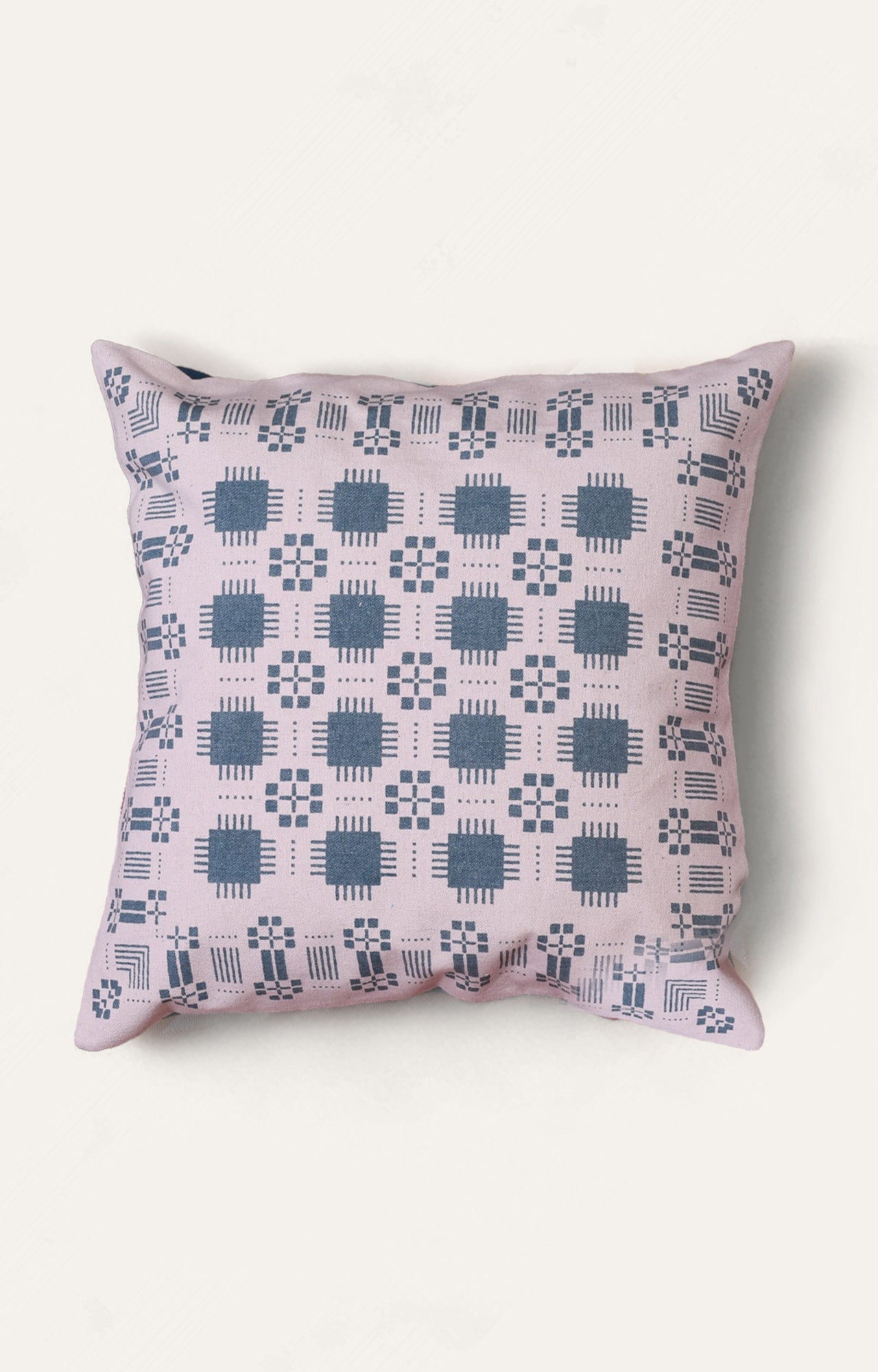 Chic Geometric Accent Cushion Cover