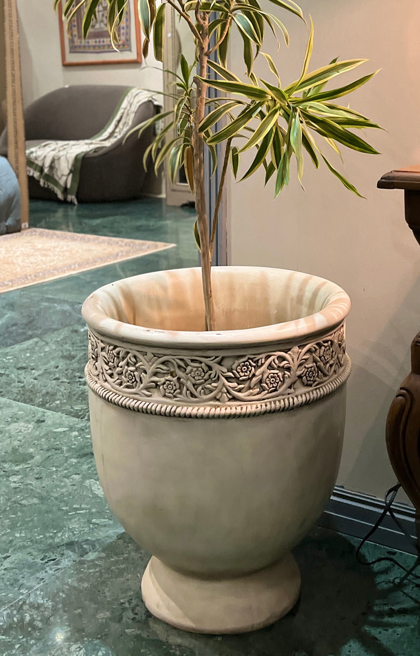 Floral Decorative Resin Planter