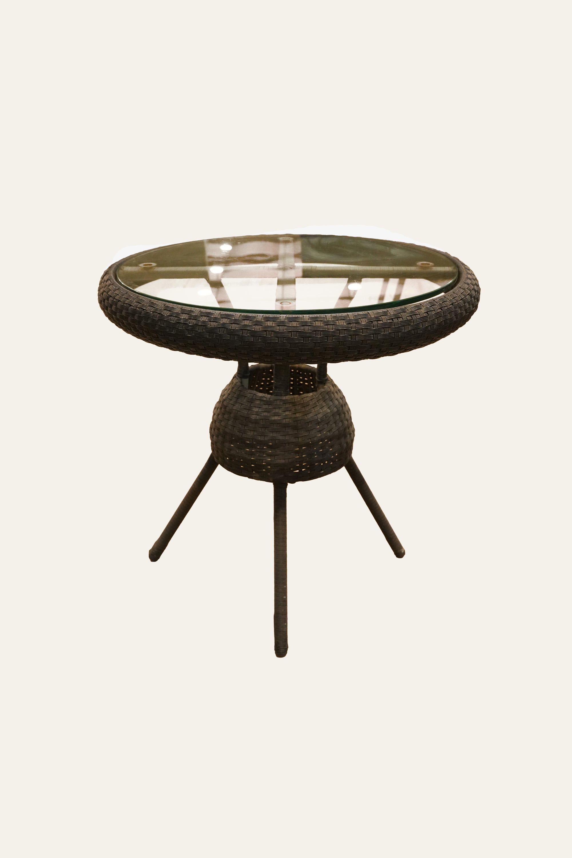 Round Outdoor Patio Coffee Table with Glass Top