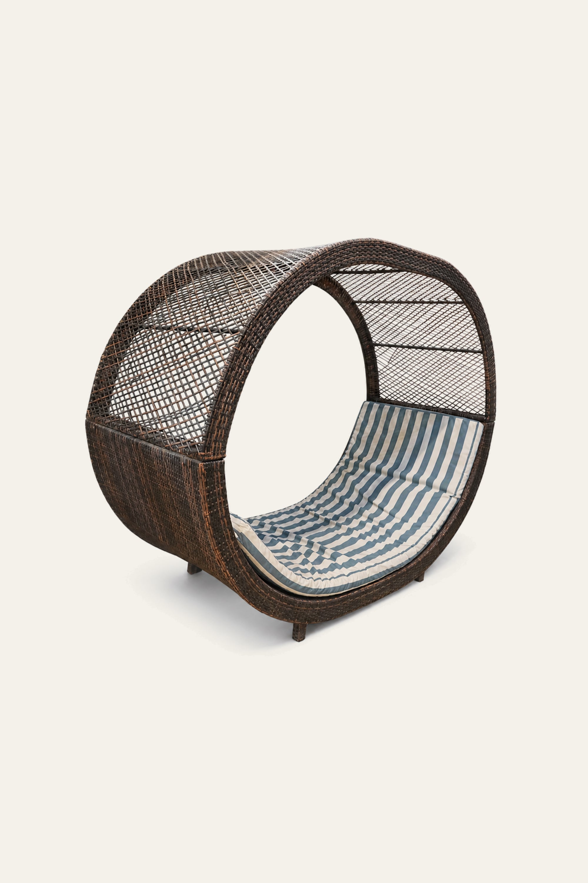 Circular Woven Outdoor Sofa for Garden
