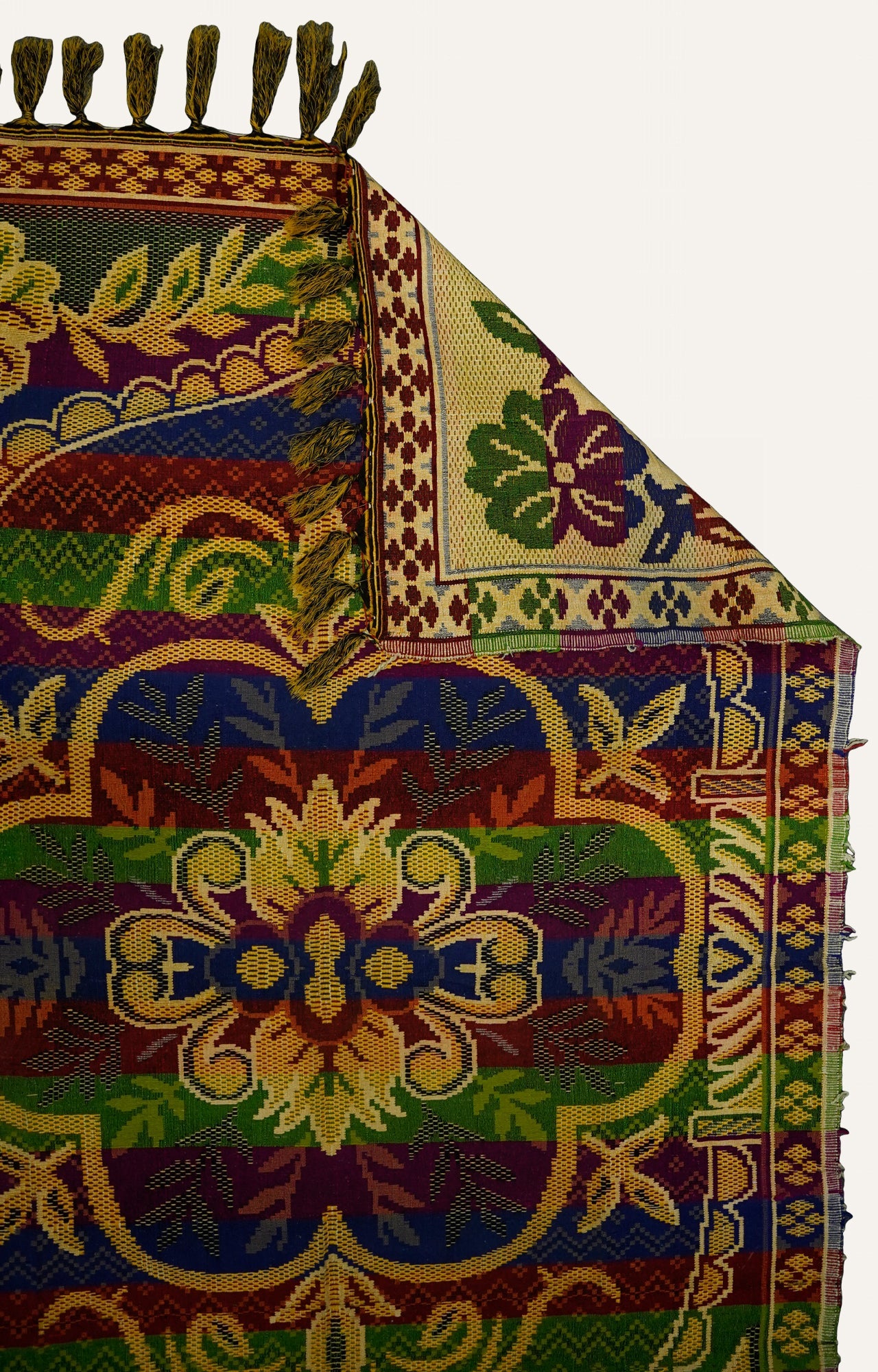 Handwoven Woolen Rug with Bold Floral Patterns