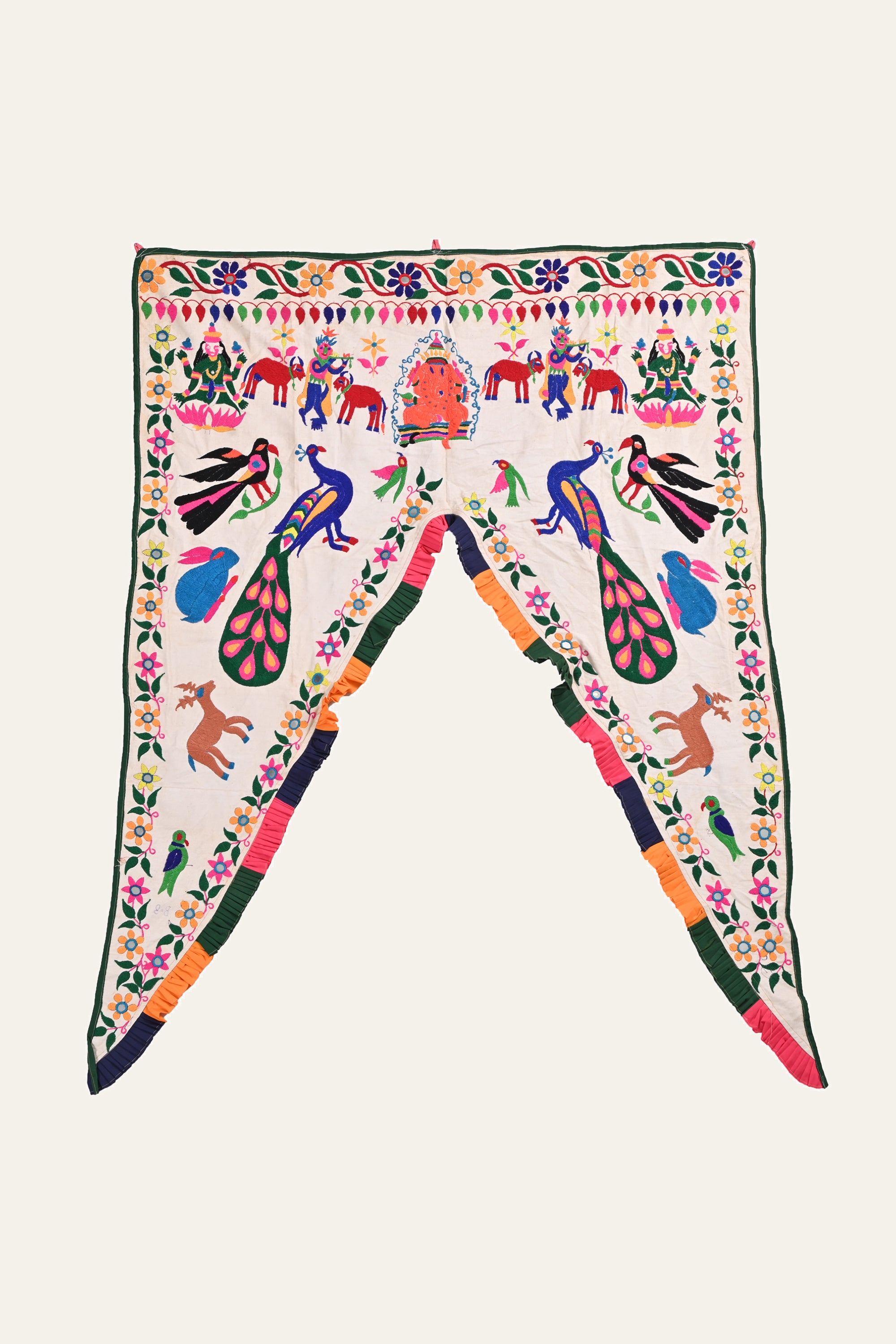 Classic Shisha Embroidered Bandhanwar | Fusion Furnishing
