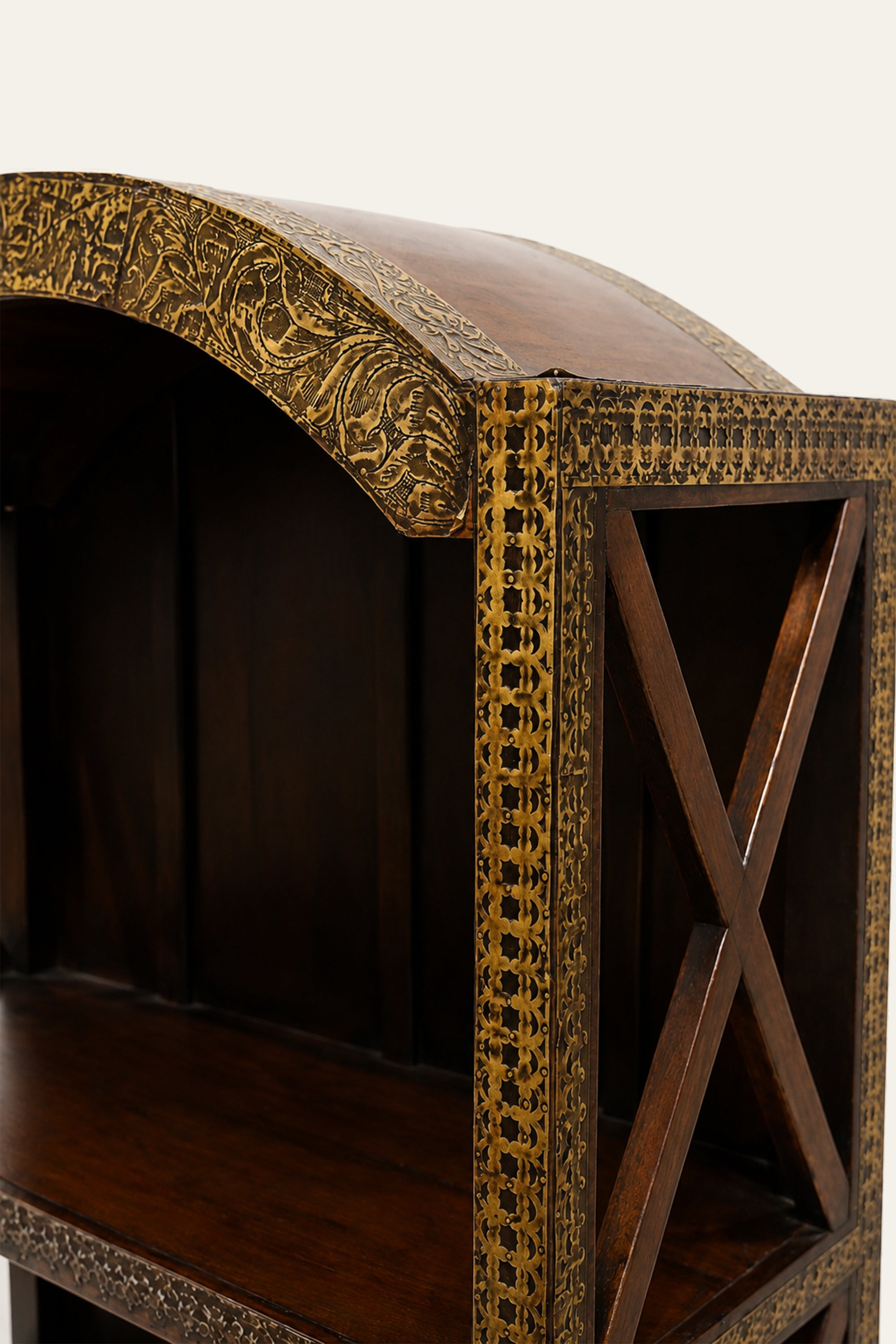 Curved 3-Tiered Shelf with X-side Cross Brace