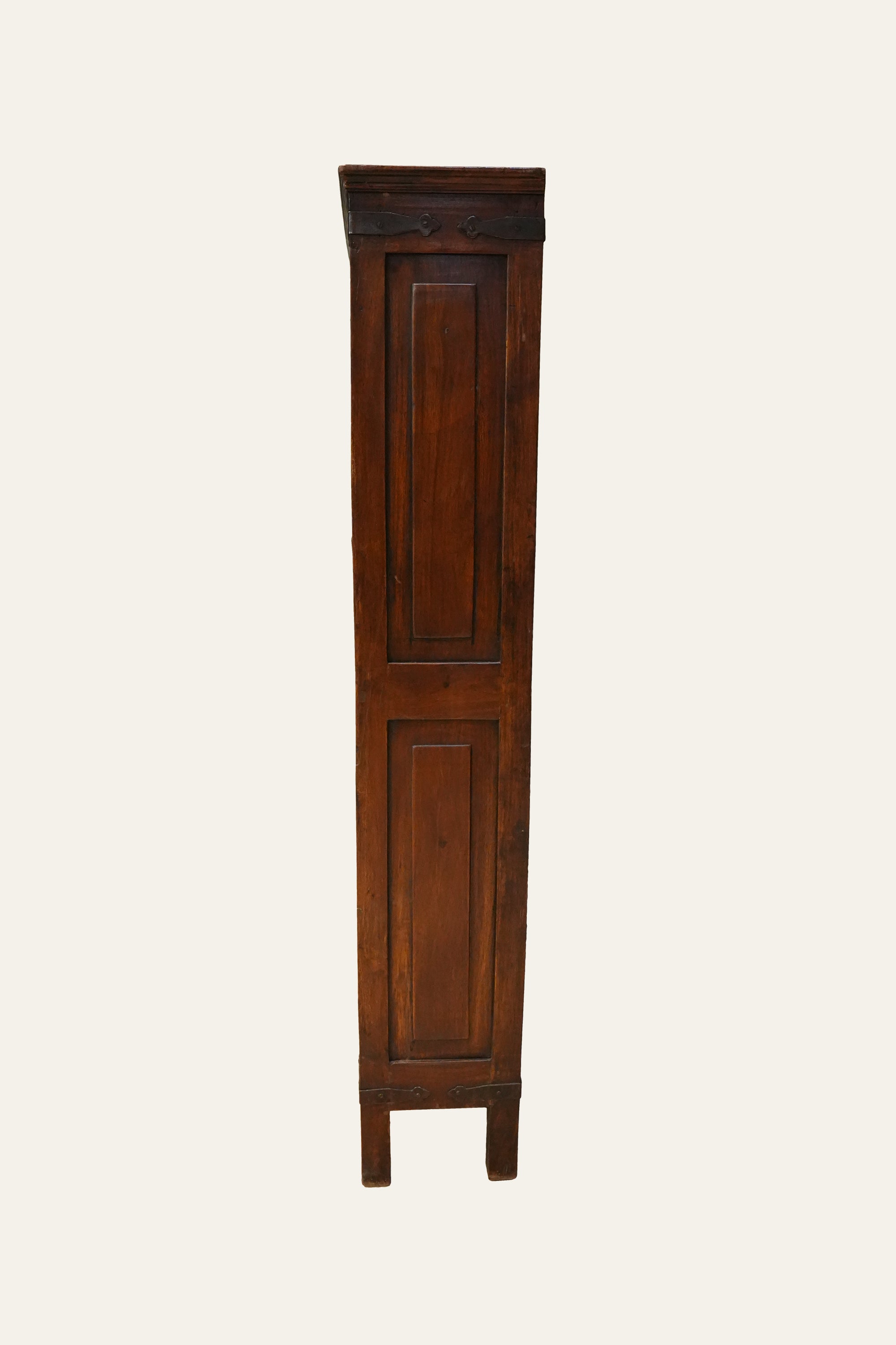 Bottle Rack Shelf for Dining Room in Solid Wood