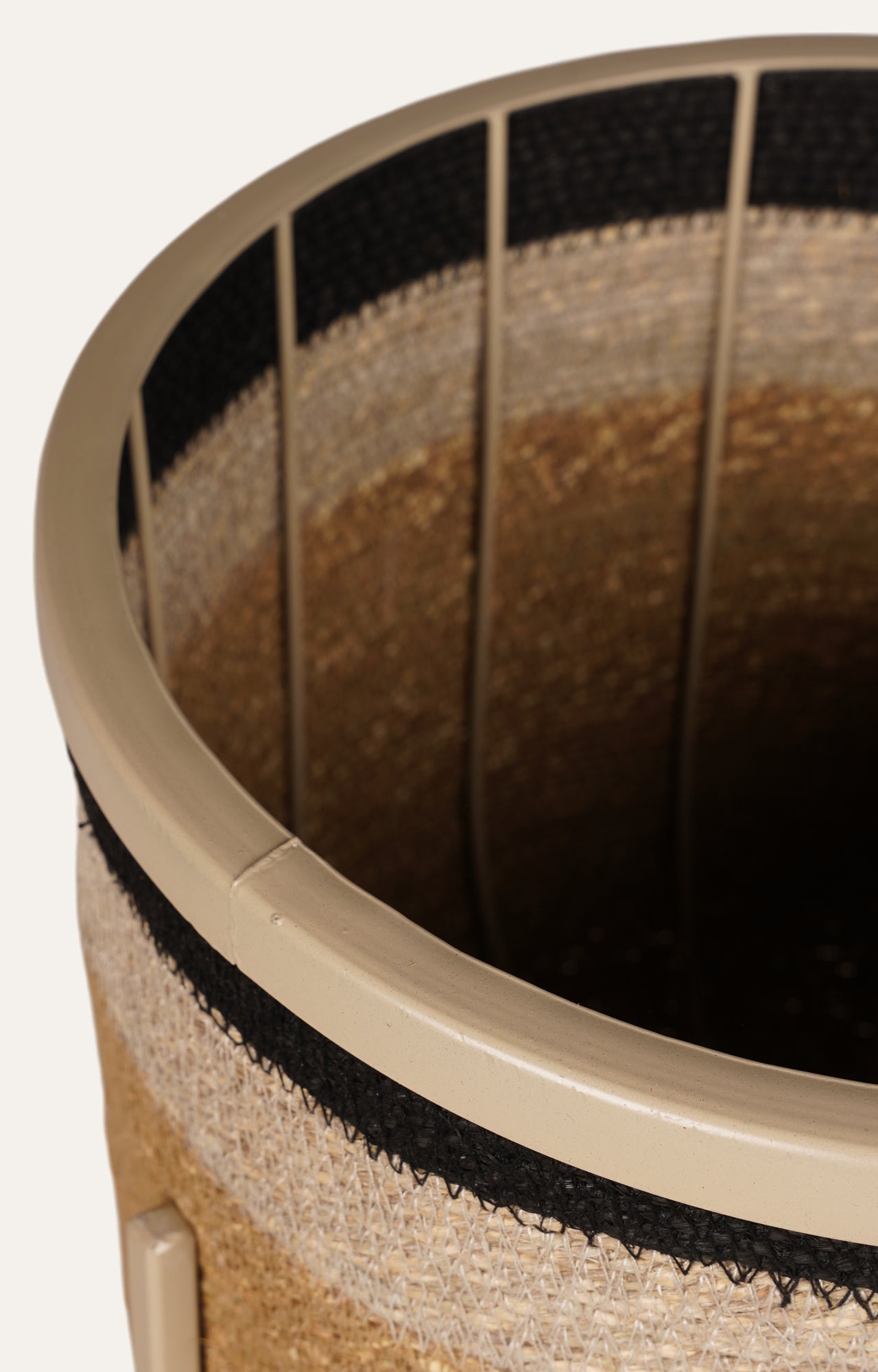 Tall Seagrass Planter with Iron Stand – Black