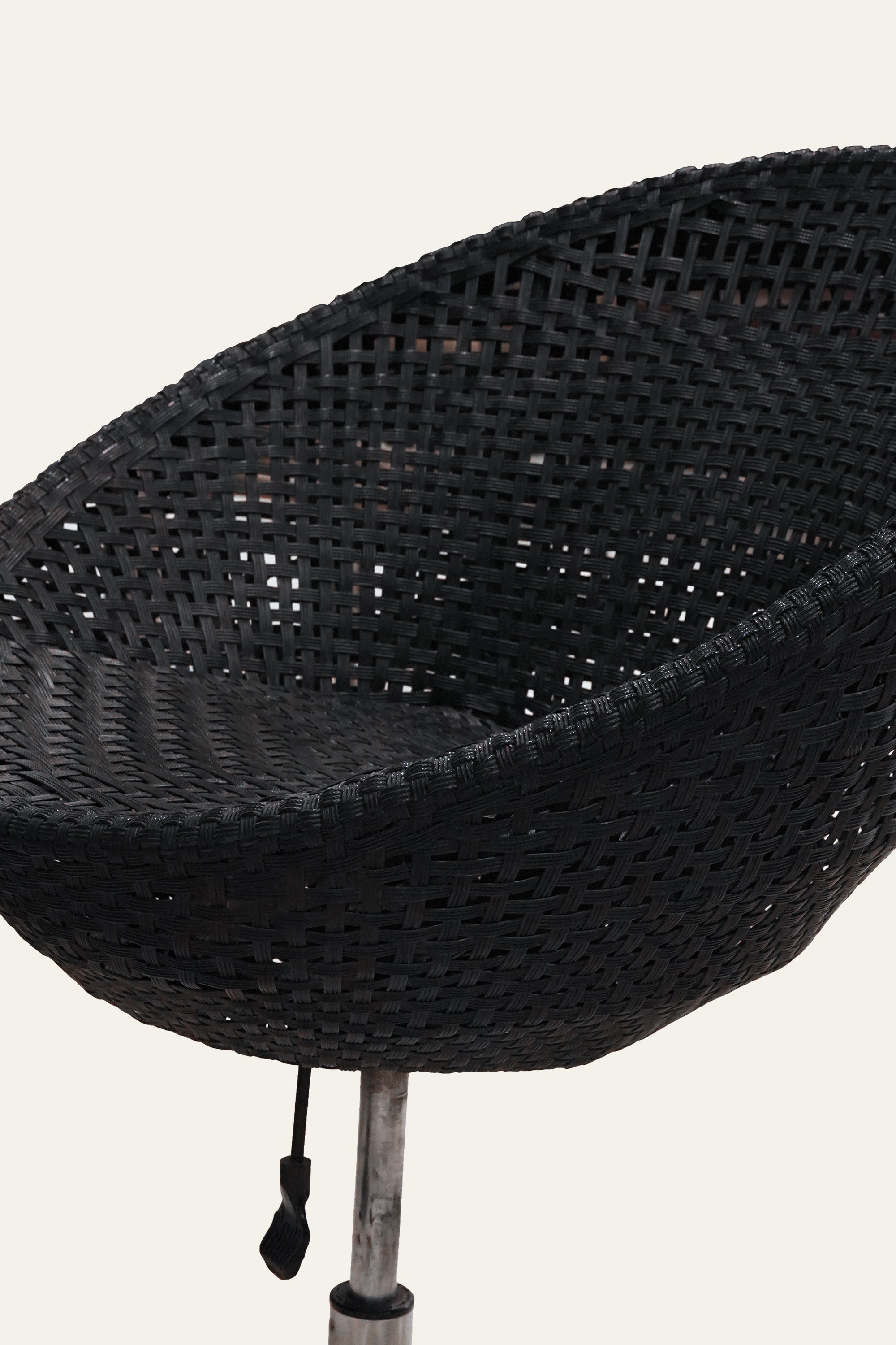 Woven Rope Outdoor Chair with Metal Base
