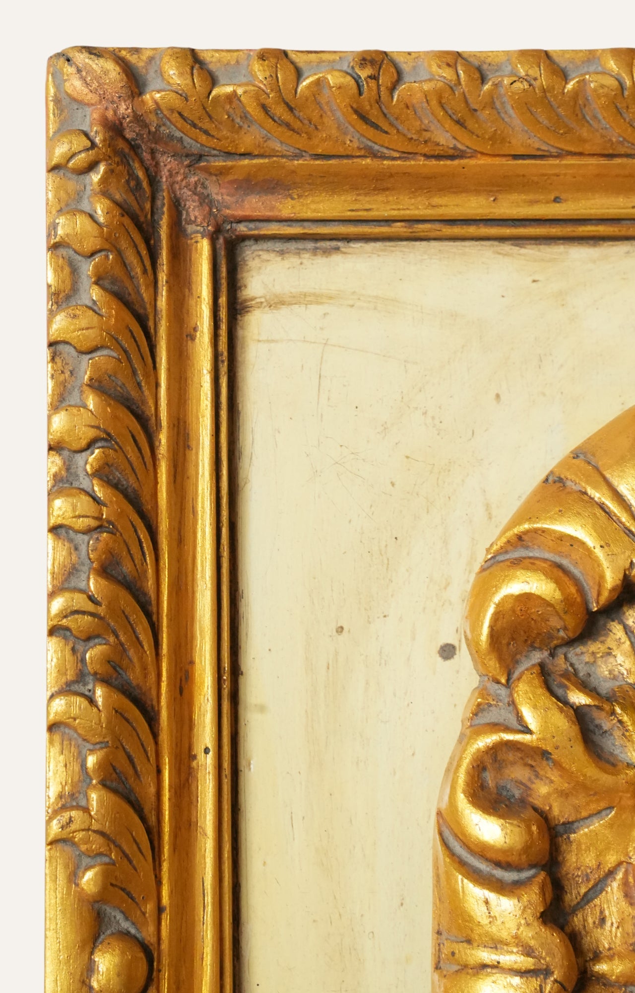 Ornate Gilded Floral Medallion Wall Plaque