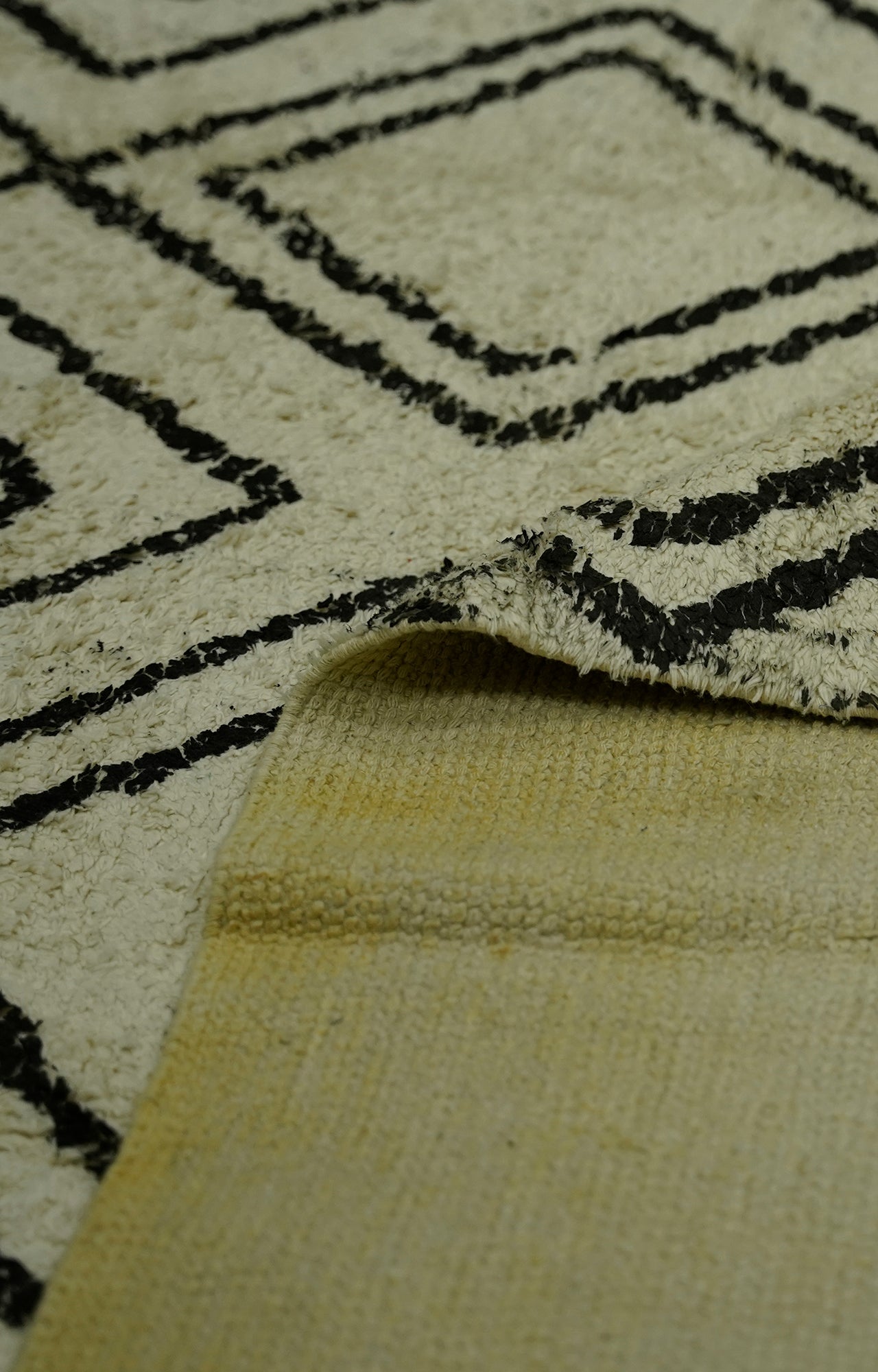 Argyle Hand Tufted Cotton Rug with Tassels