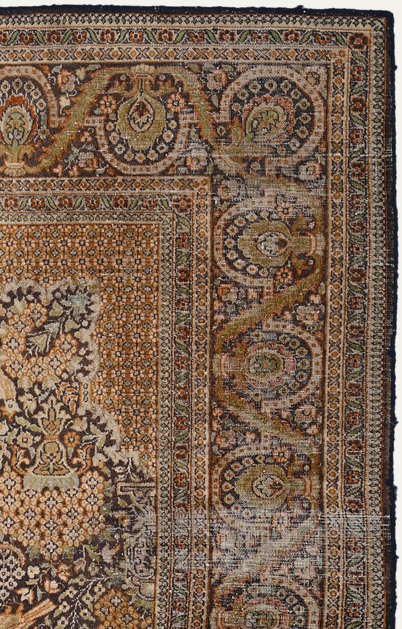 4 x 6 Ft Exclusive 100 year old Vintage Agra Handknotted Carpet