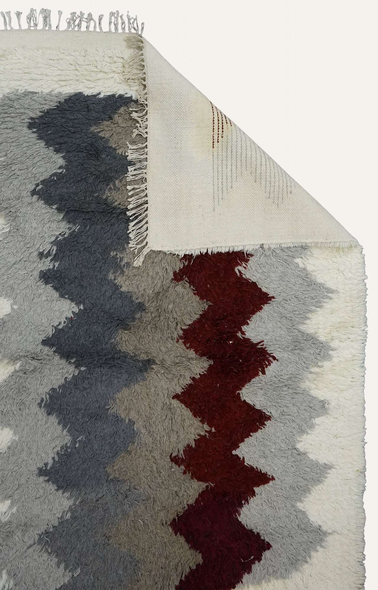 White Chevron Shaggy Cotton Rug