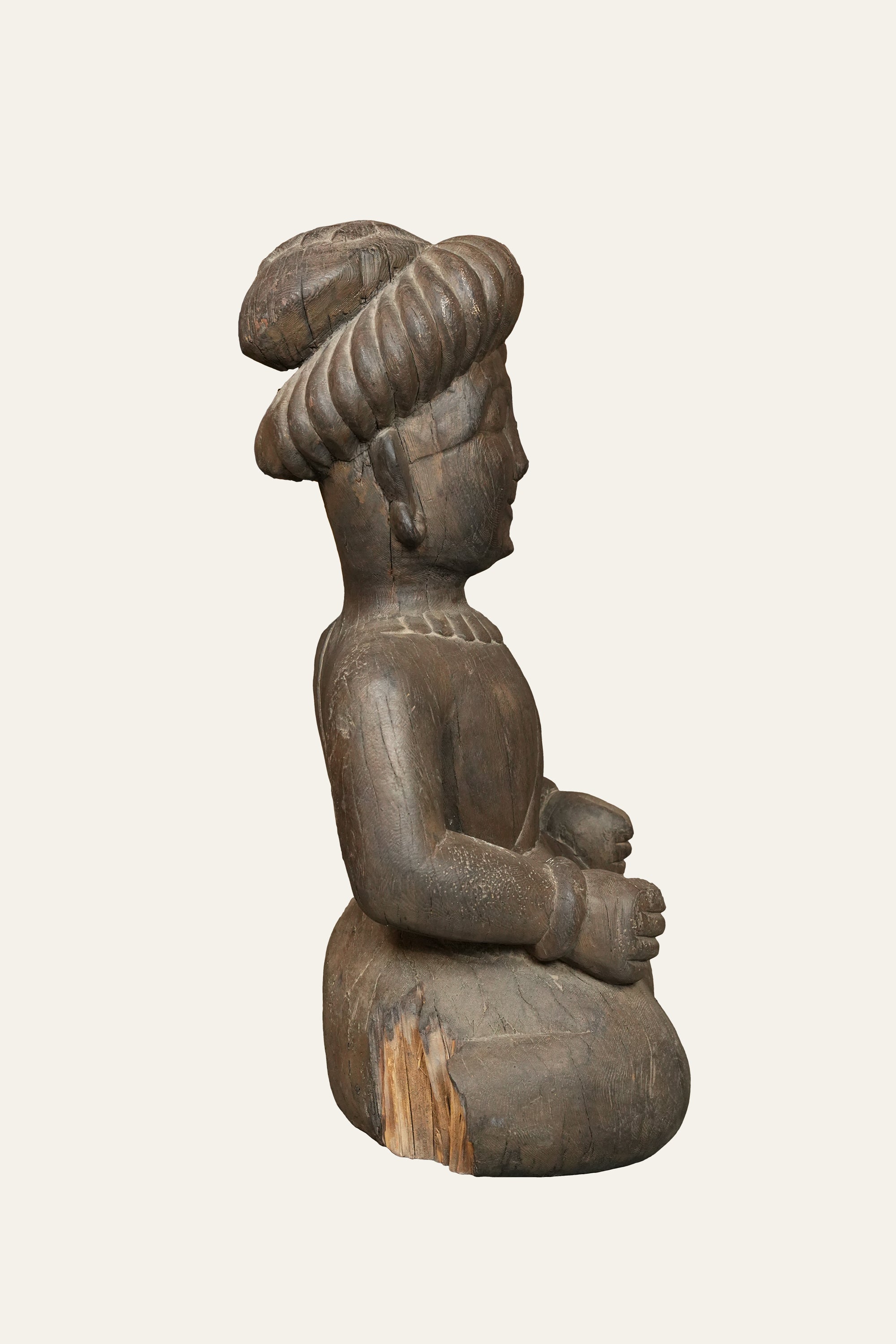 Indian Musical Man Statue in Solid Wood