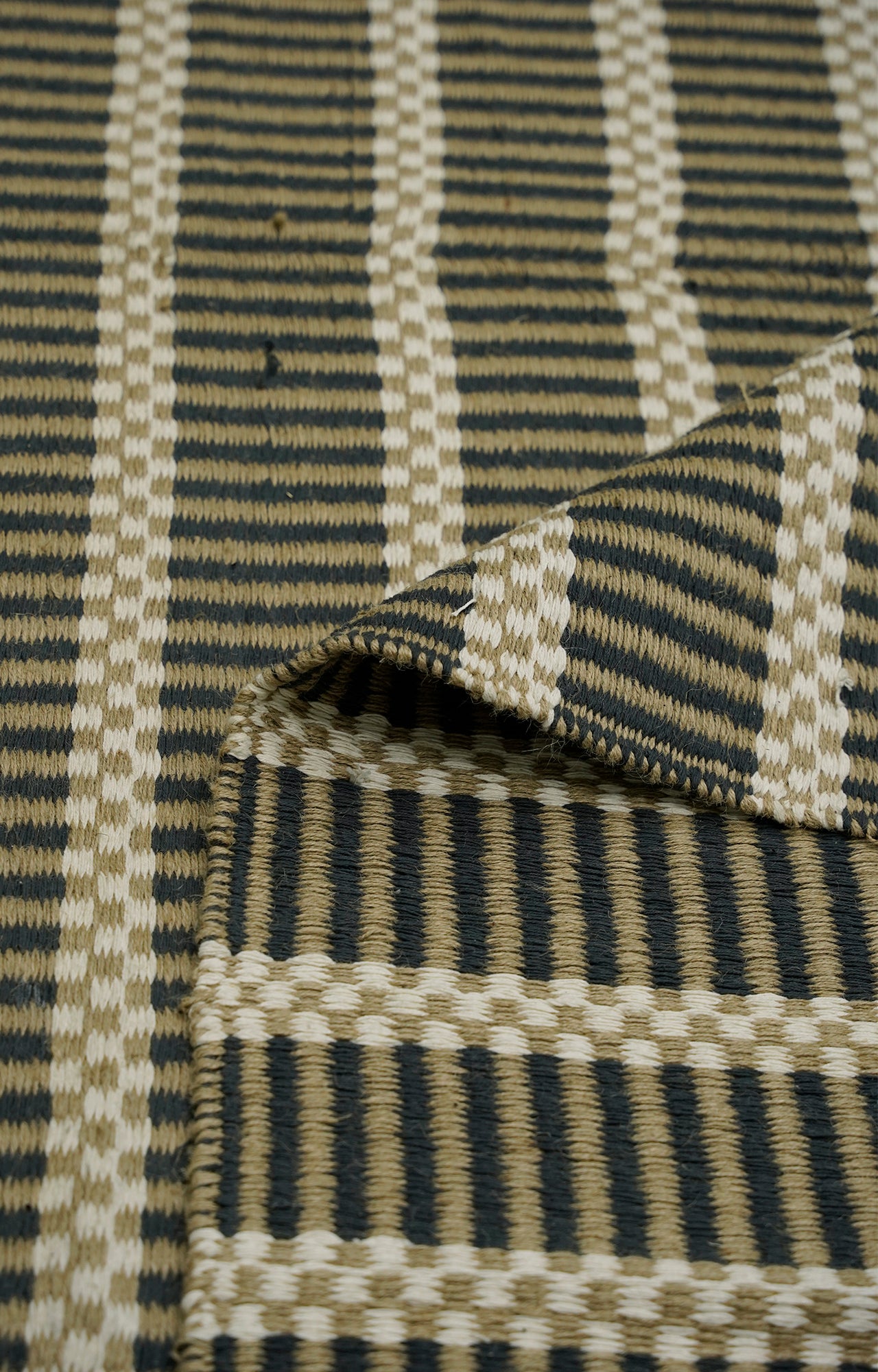 Contemporary Jute Rug