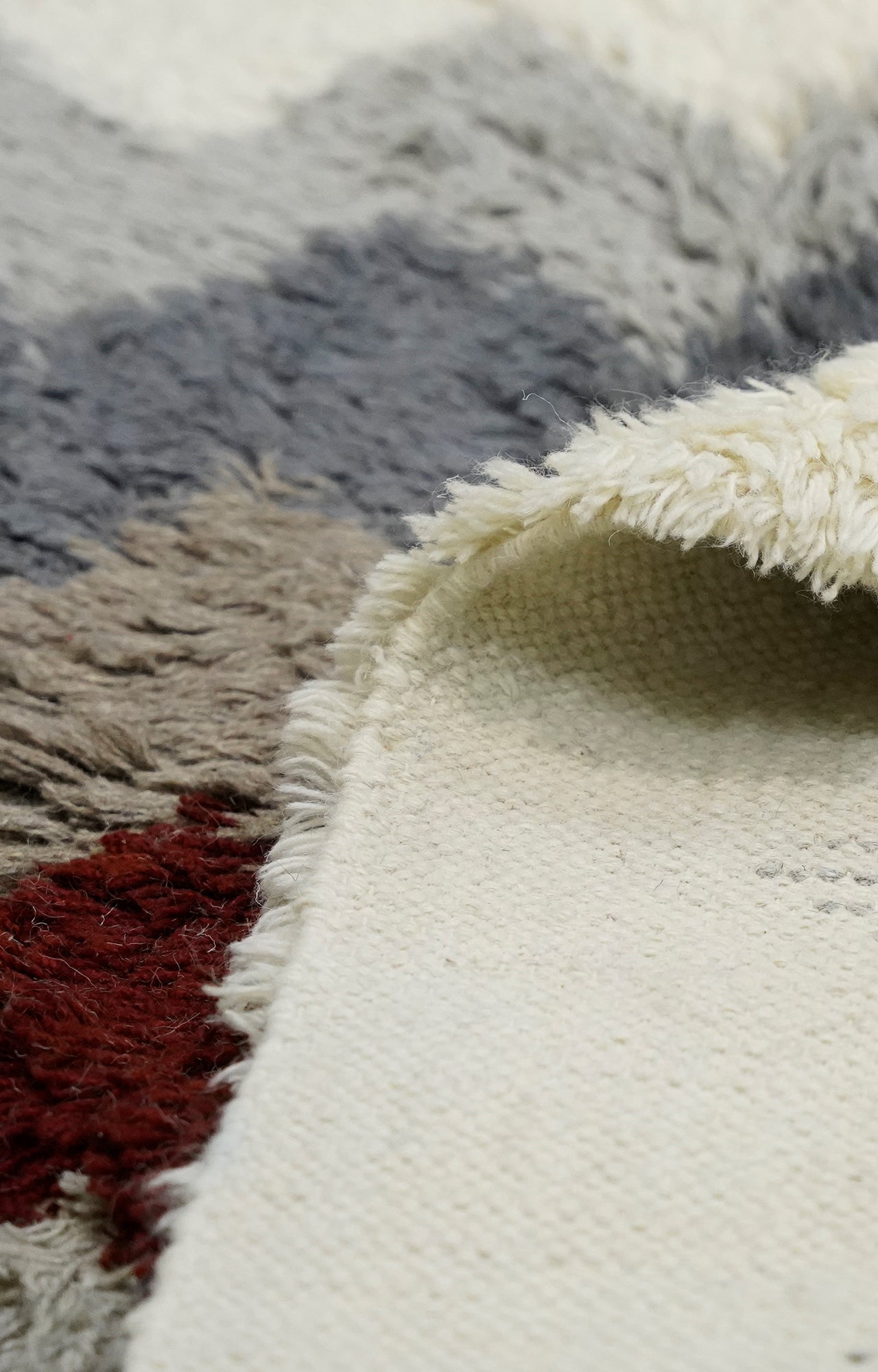 White Chevron Shaggy Cotton Rug