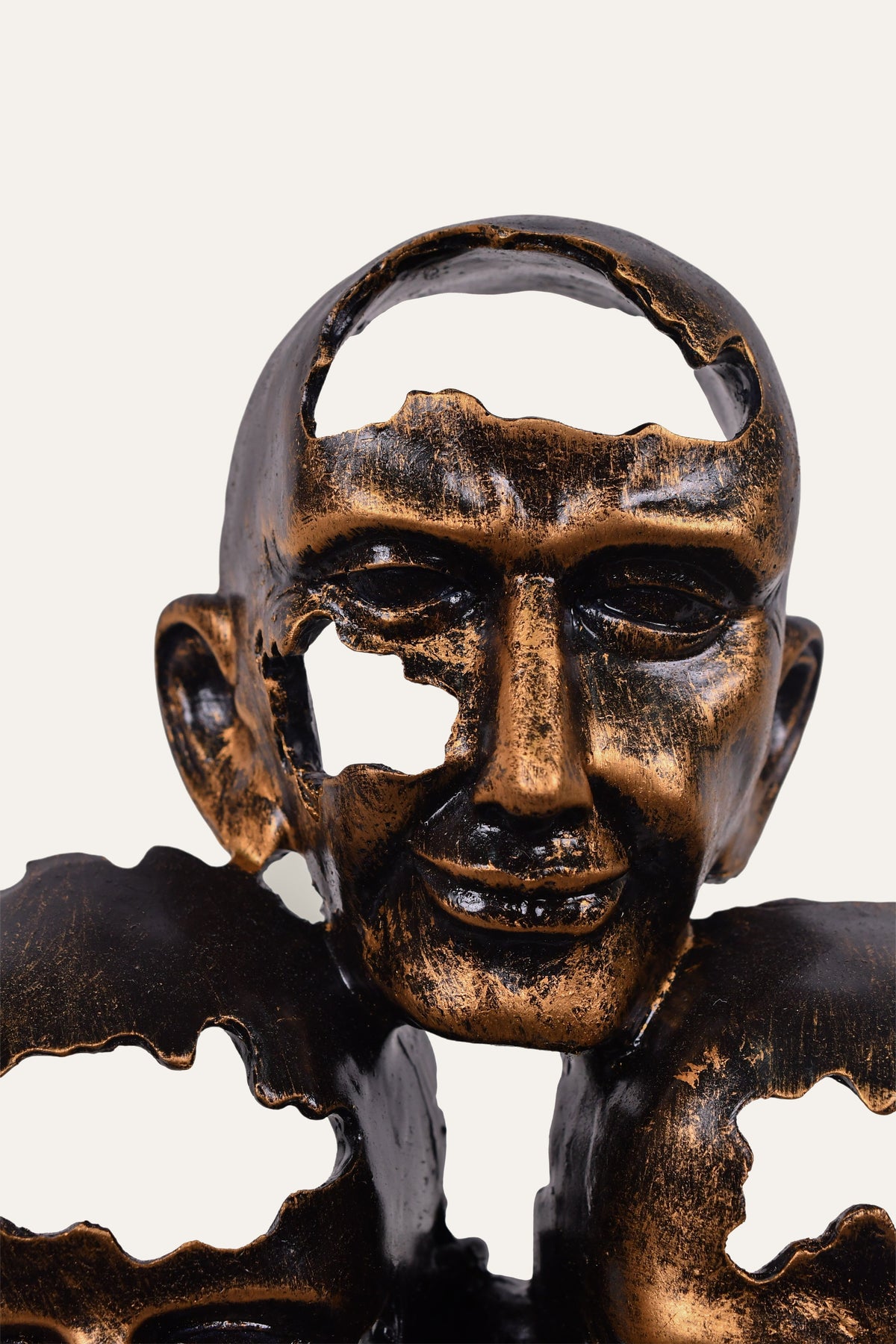 Bronze sculpture for home