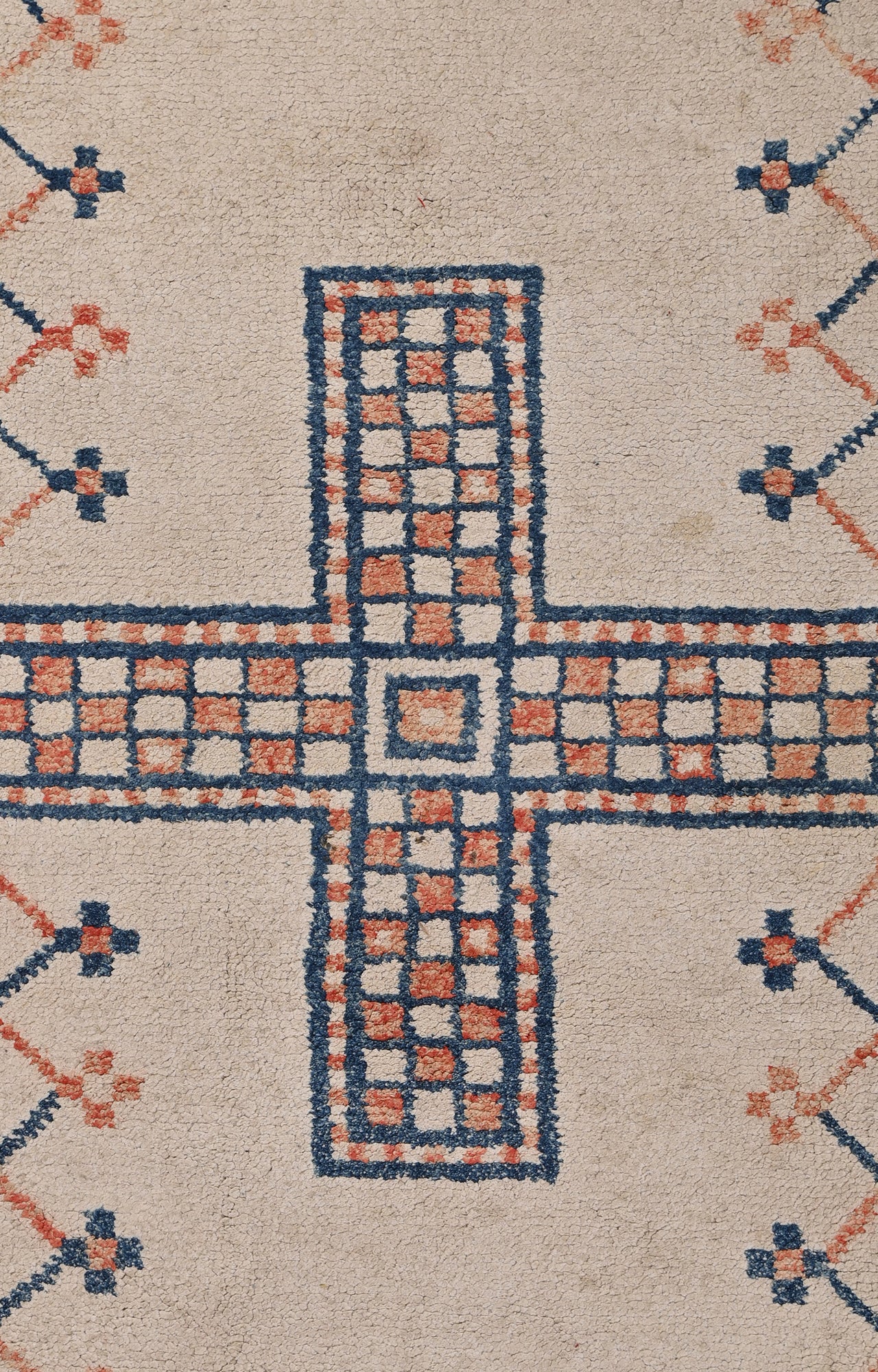 Geometric motif Distressed Rug