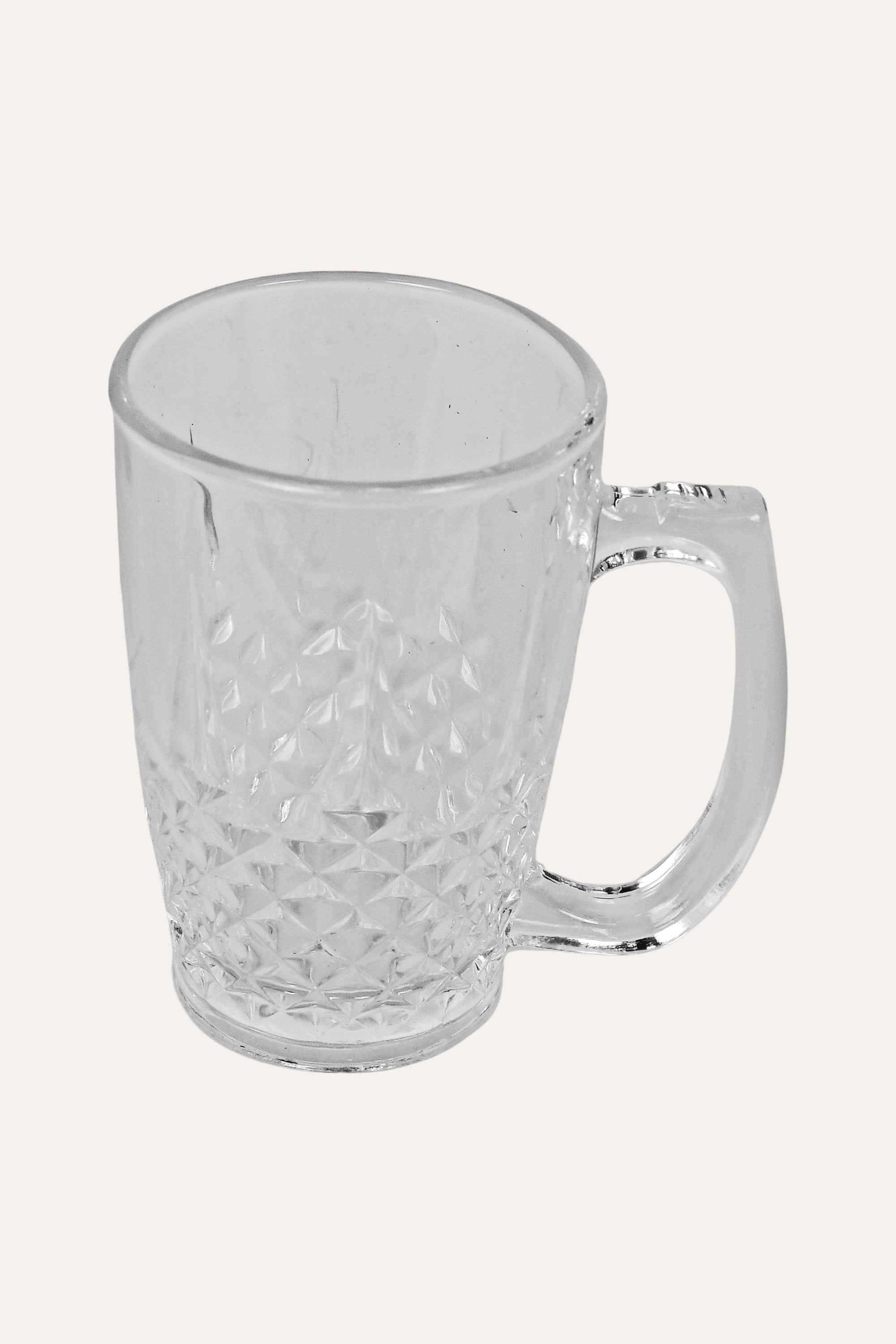 Classic transparent beer mug for parties and dining