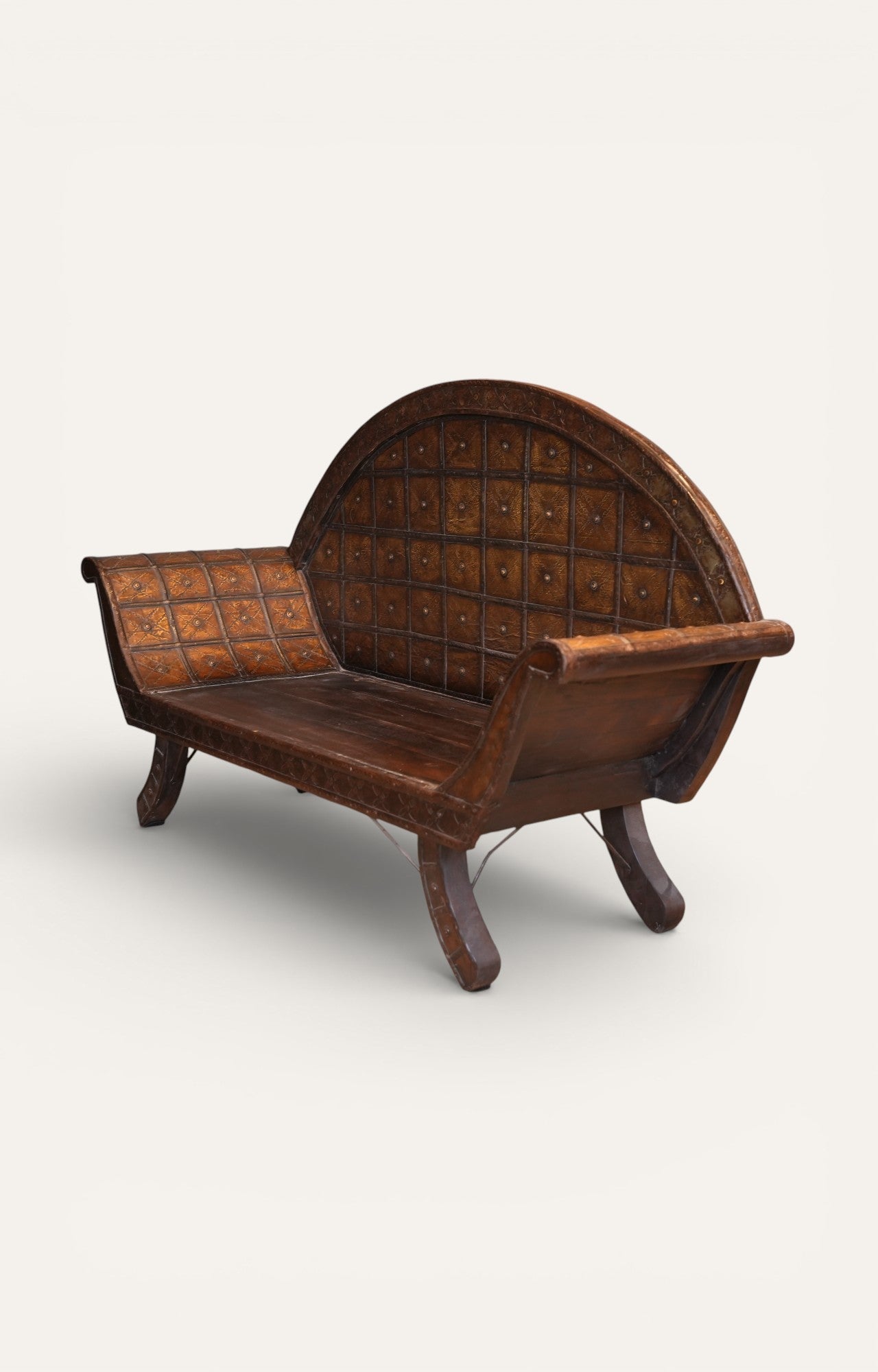 Heritage Dowry Chest Daybed