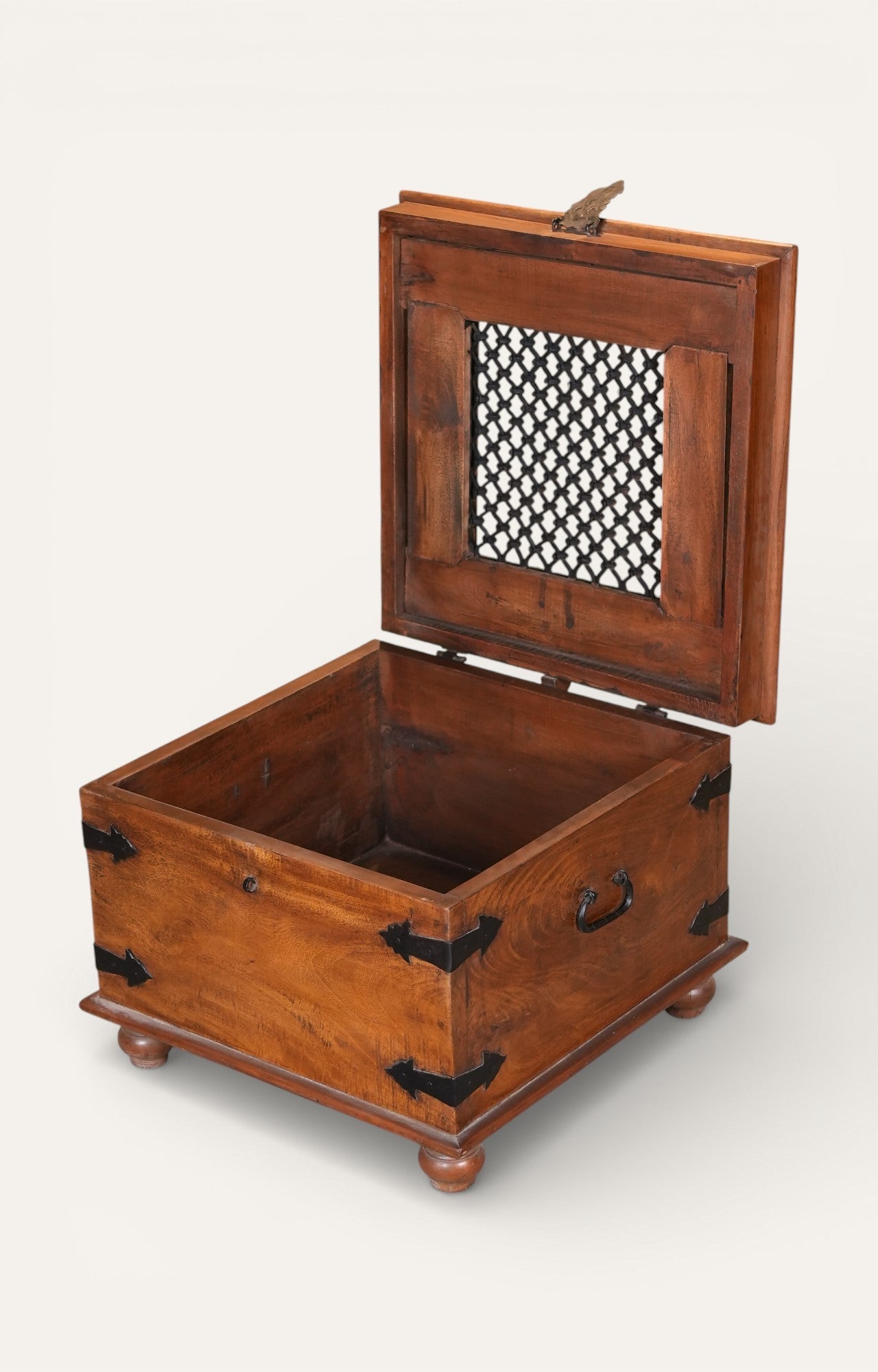 Vintage Wooden Trunk Coffee Table with Iron Grill Top