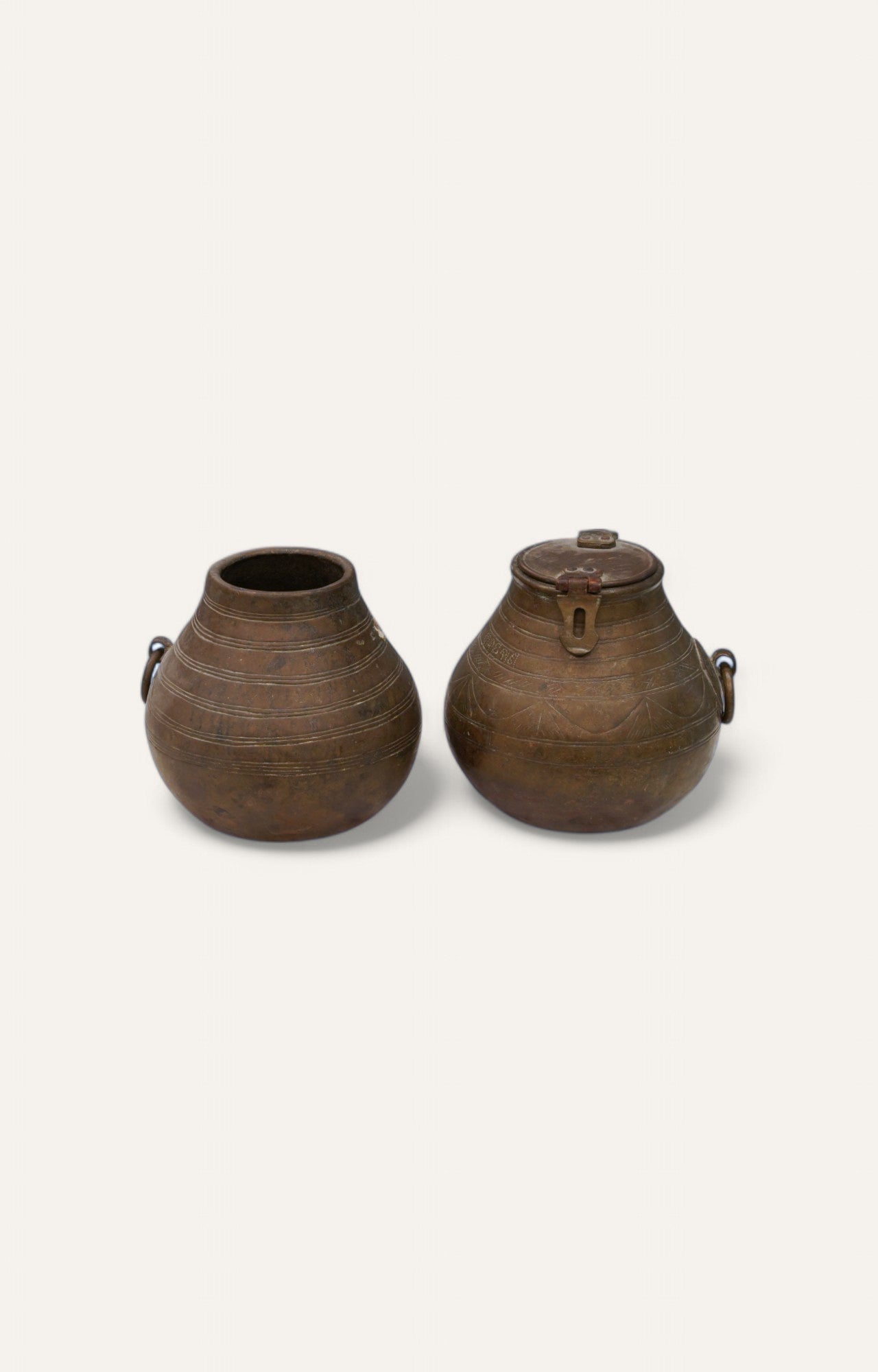 Artisan’s Tale Traditional Handcrafted Brass Pots Home Décor Set of 2