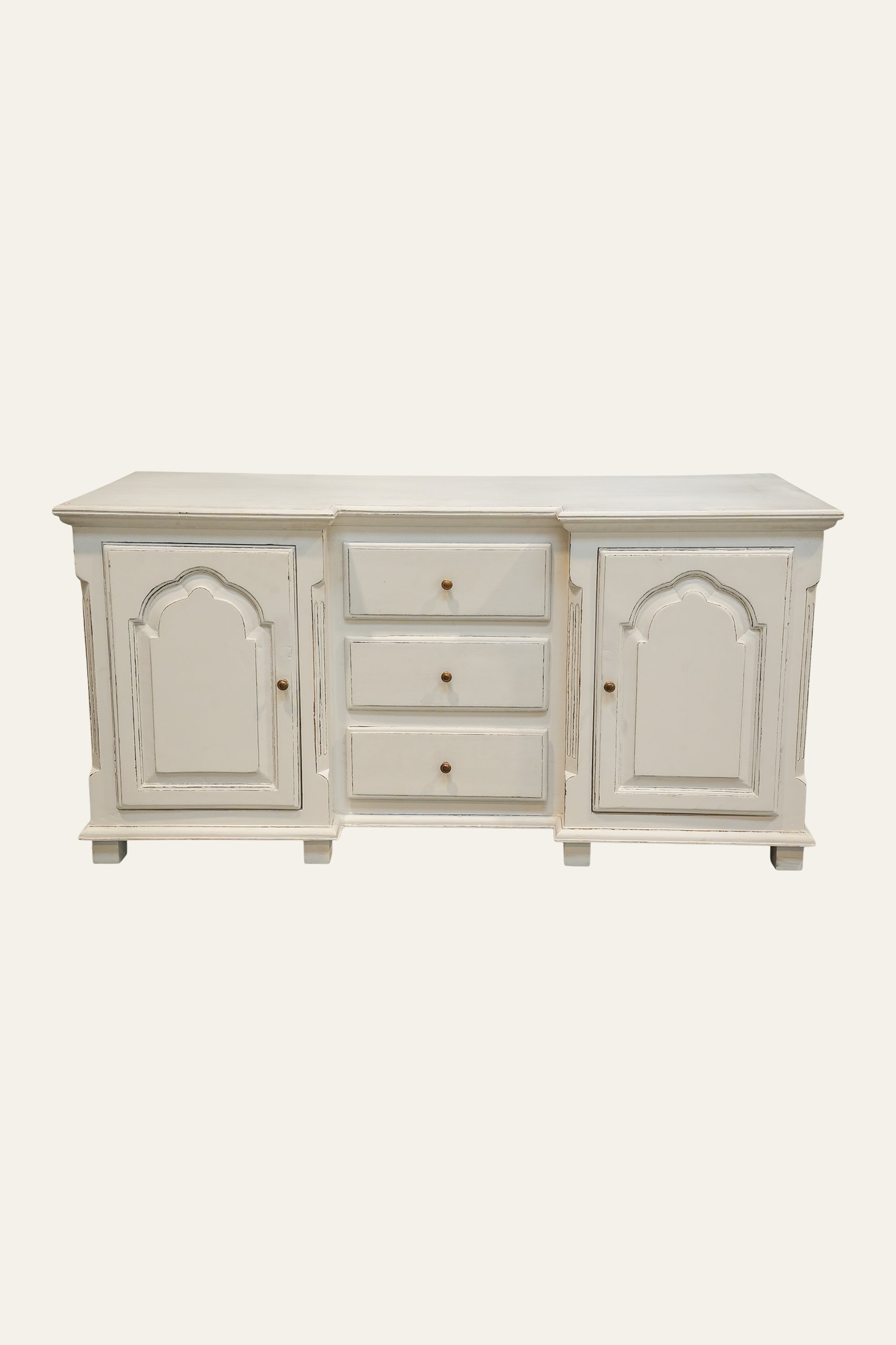 White 3-Drawer Sideboard with Arched Panel Doors