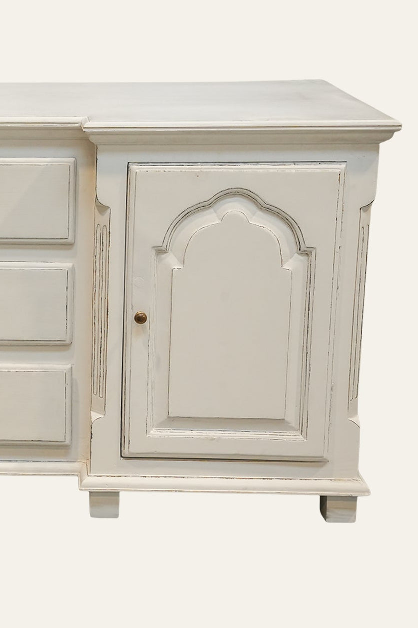 White 3-Drawer Sideboard with Arched Panel Doors