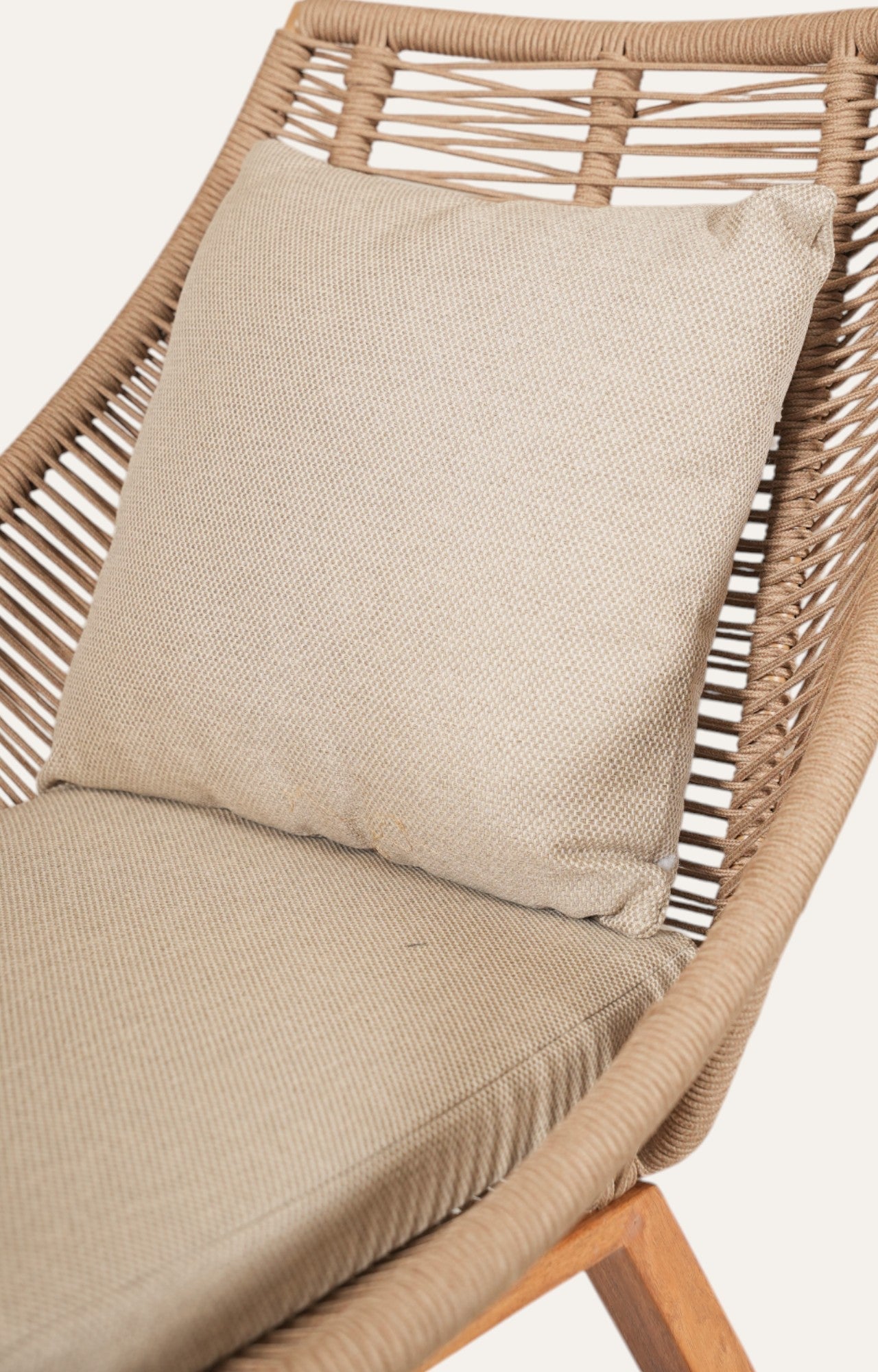 Habor Metal and Nylon Ropes Outdoor Lounge Chair