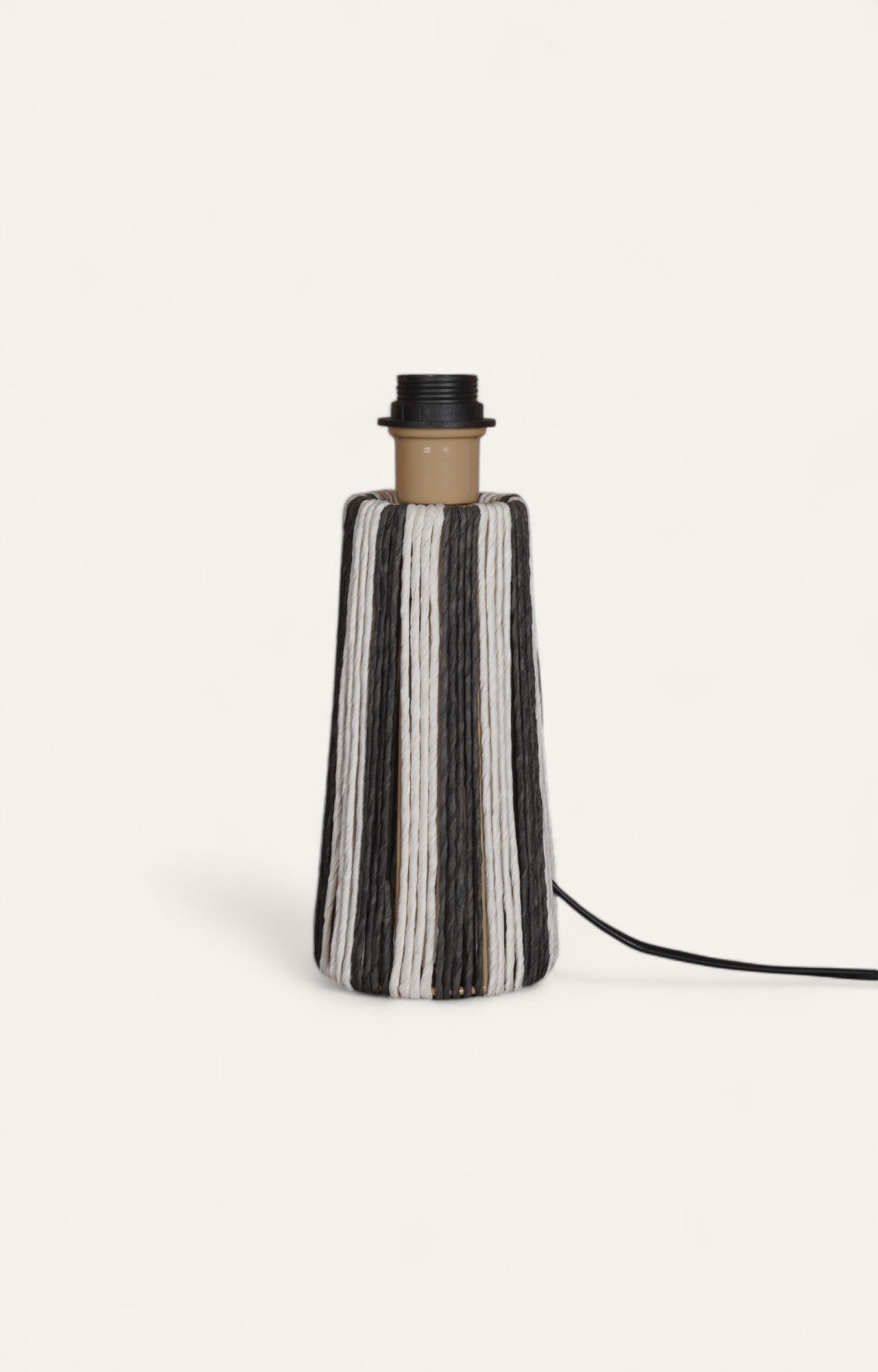 Bold Black & Off White Radial Raffia Rope Table Lamp