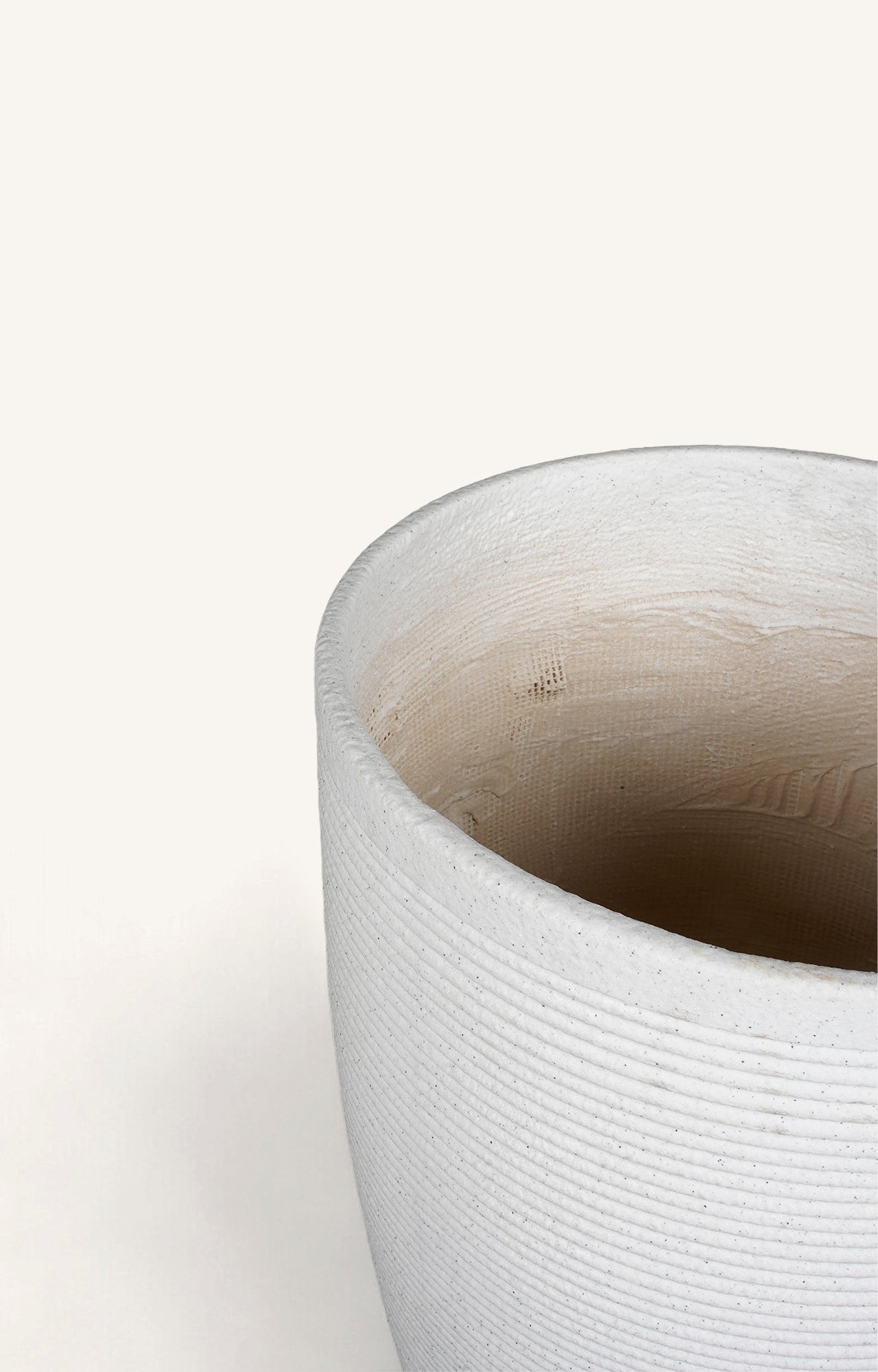 White resin Planter - Medium