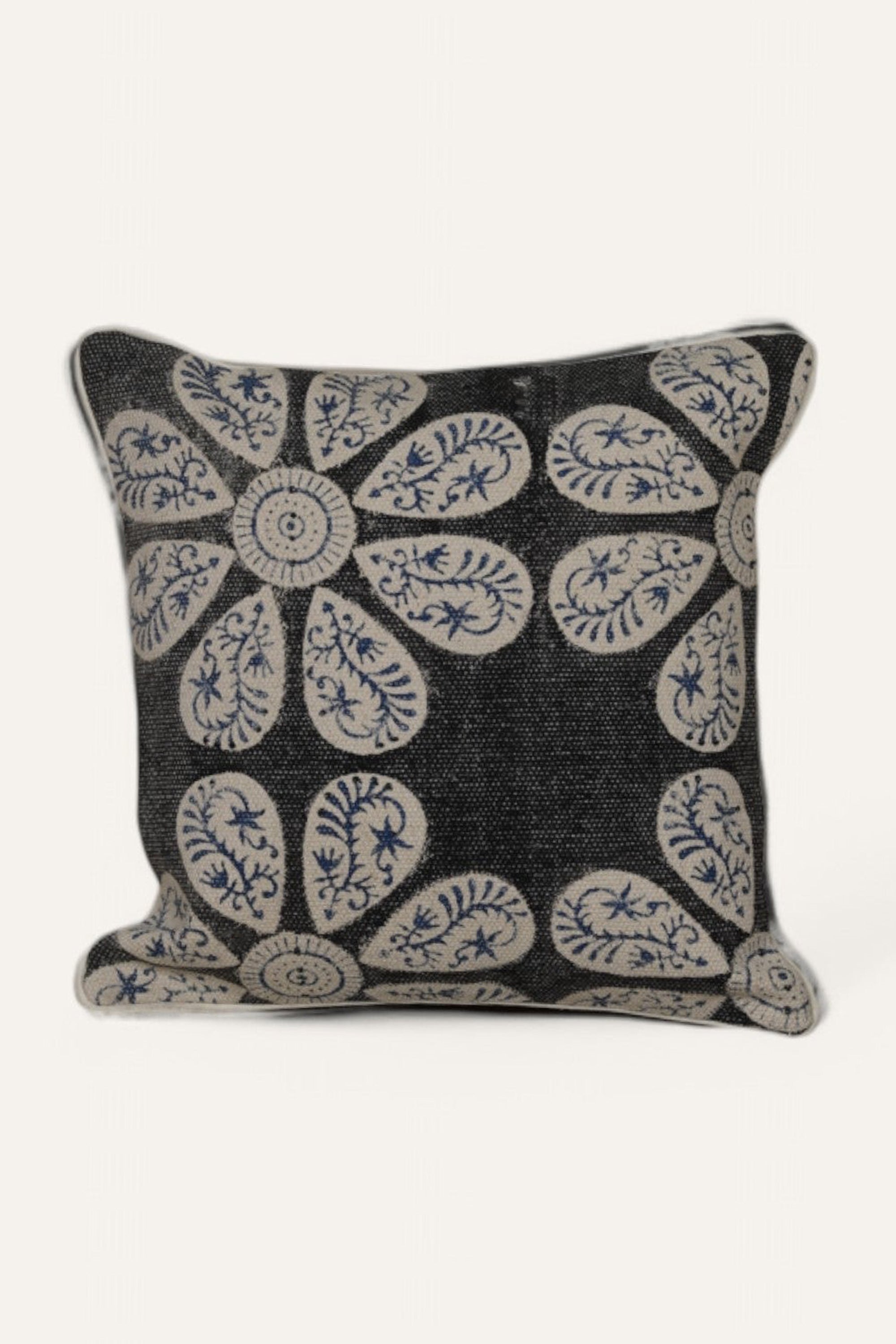 Black and White Floral Pattern Printed Cushion