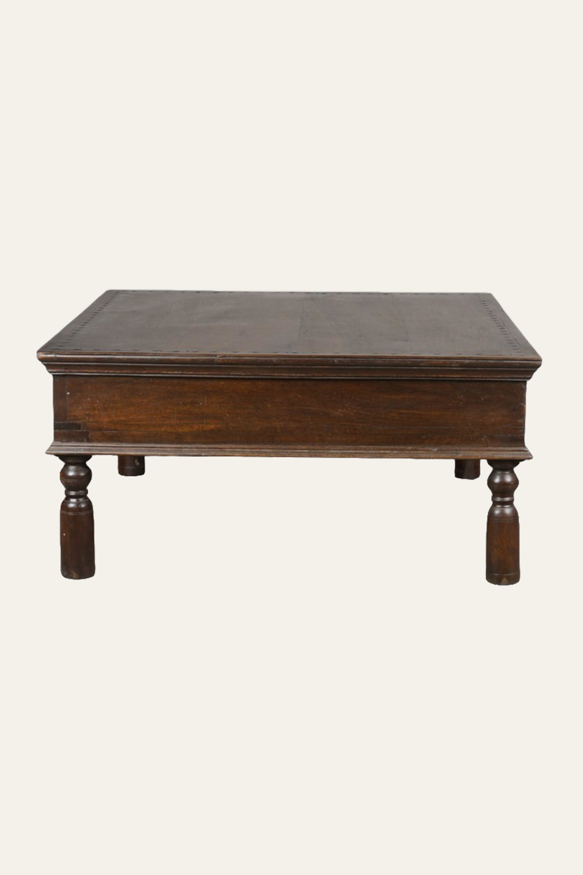 2-Drawer Antique Wooden Coffee Table with Ring Pull Handles