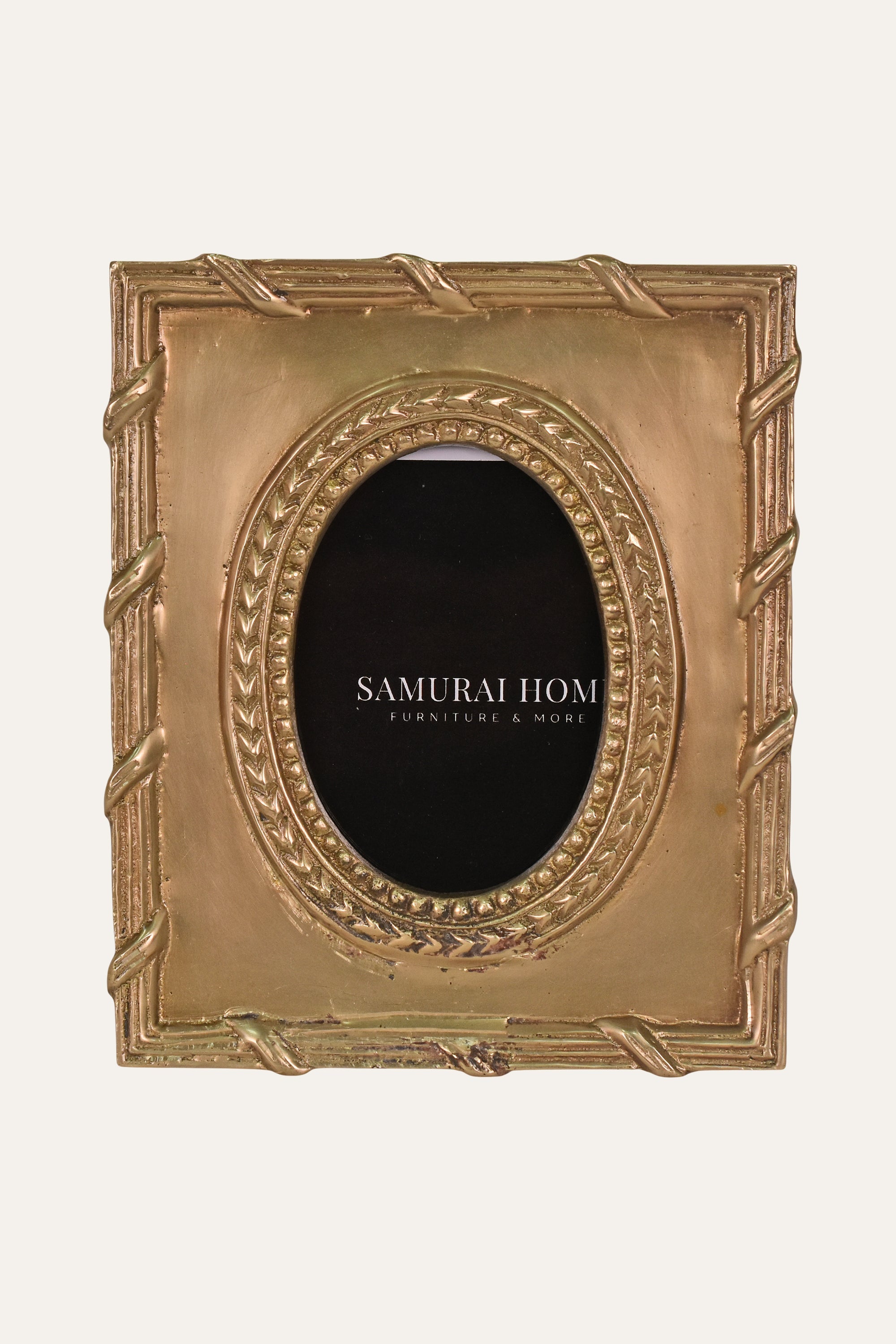 Heritage Brass Photo Frame with Sculpted Border