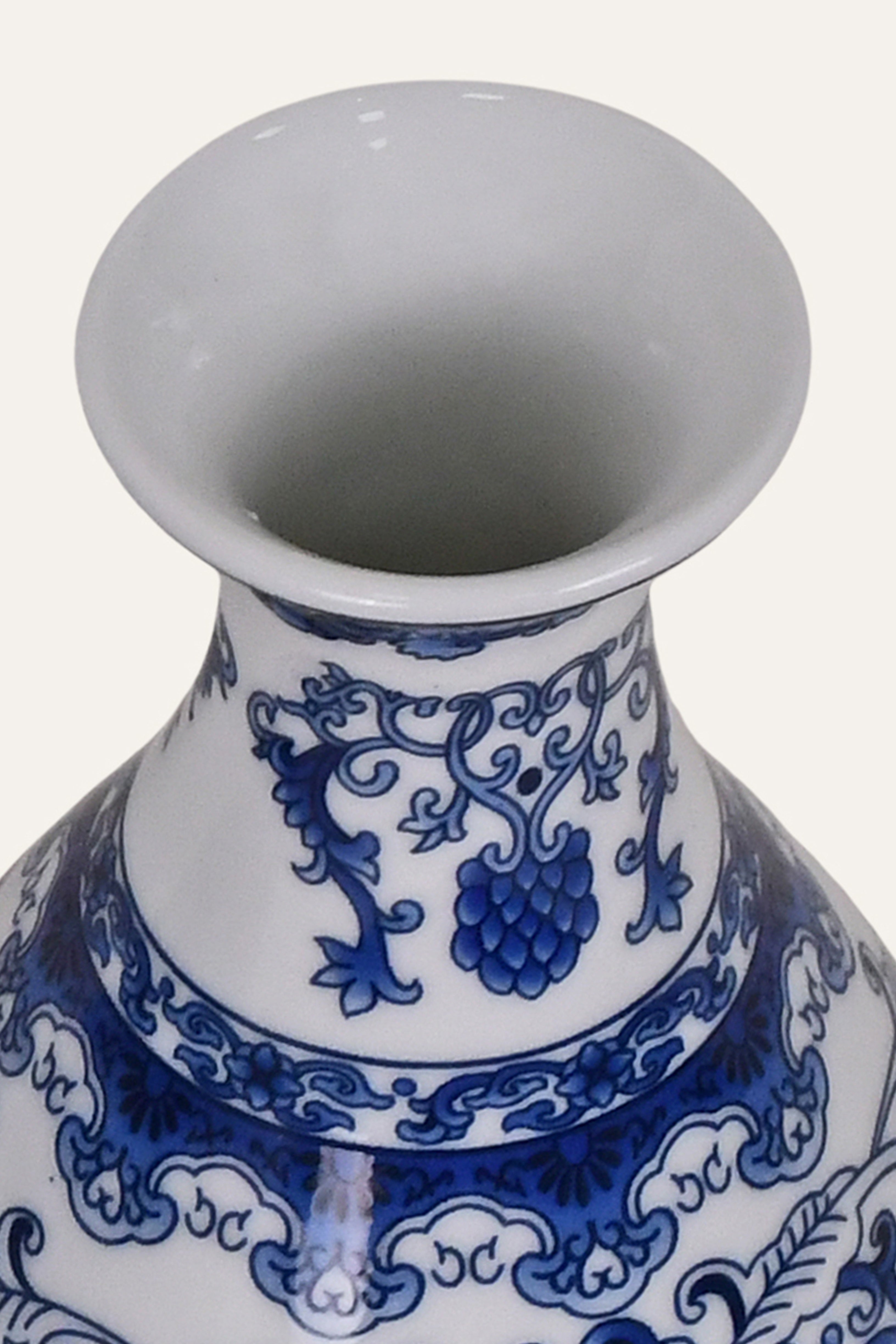 Blue & White Porcelain Chinoiserie Vase