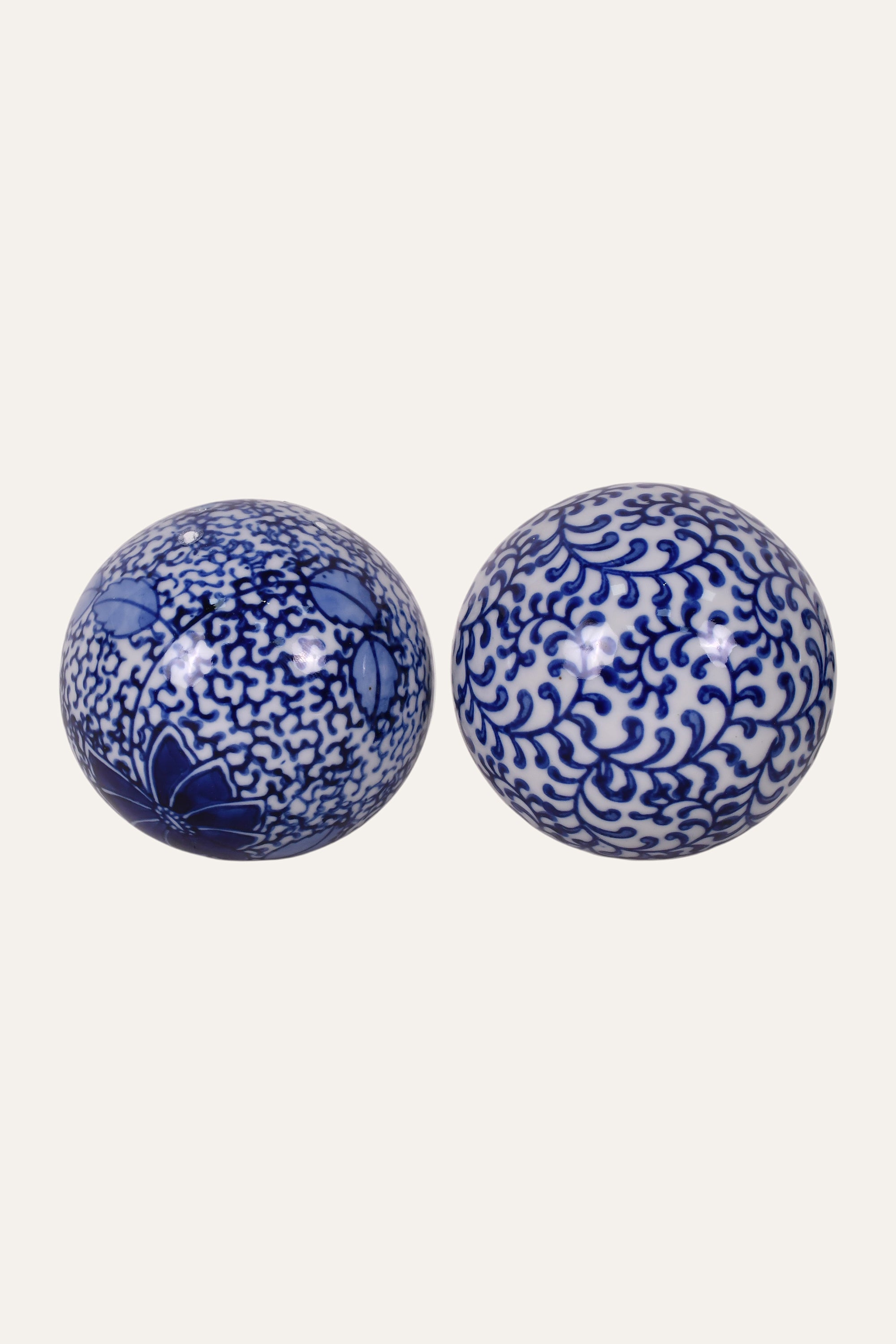 Blue & White Floral Ceramic Table Decor– Set of 6