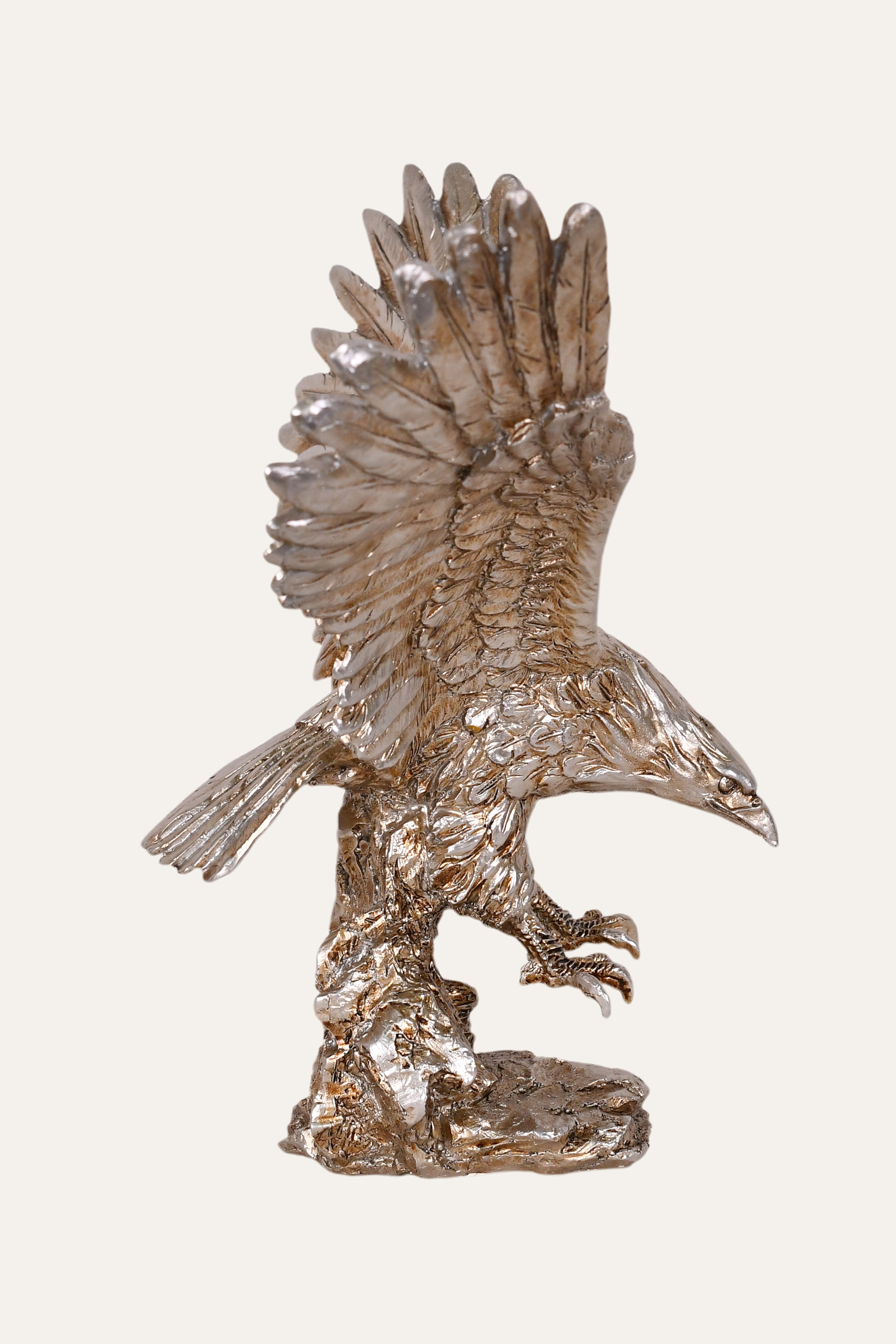 Majestic Eagle Metal Sculpture for Table