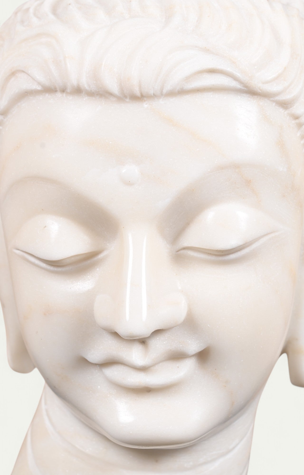 White Marble Buddha Head Statue – Serene Décor Accent