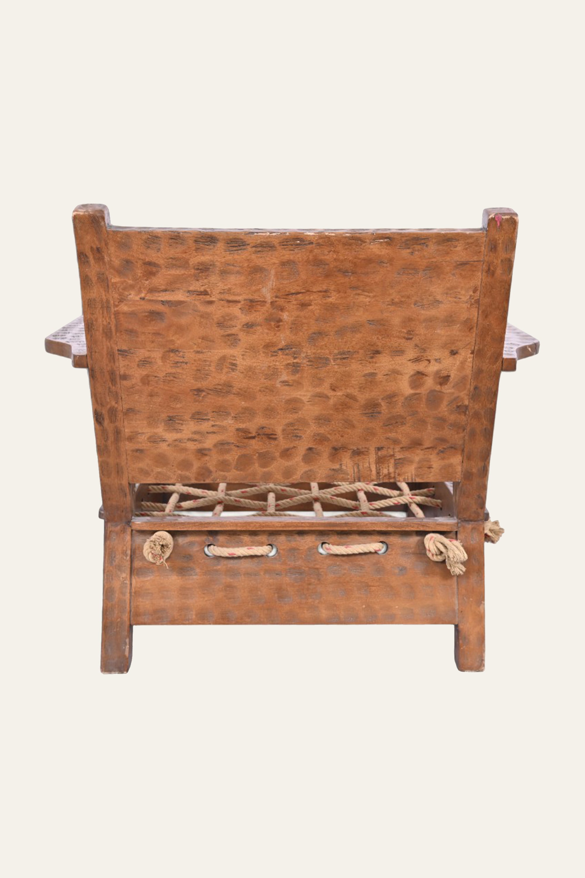 Hammered Box Style Wooden Lounge Arm Chair with Metal Straps