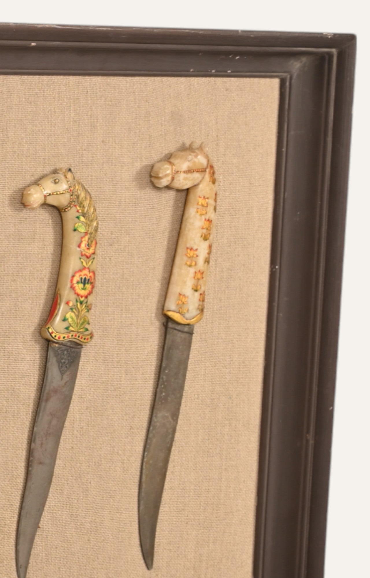 The Regal Knife Frame