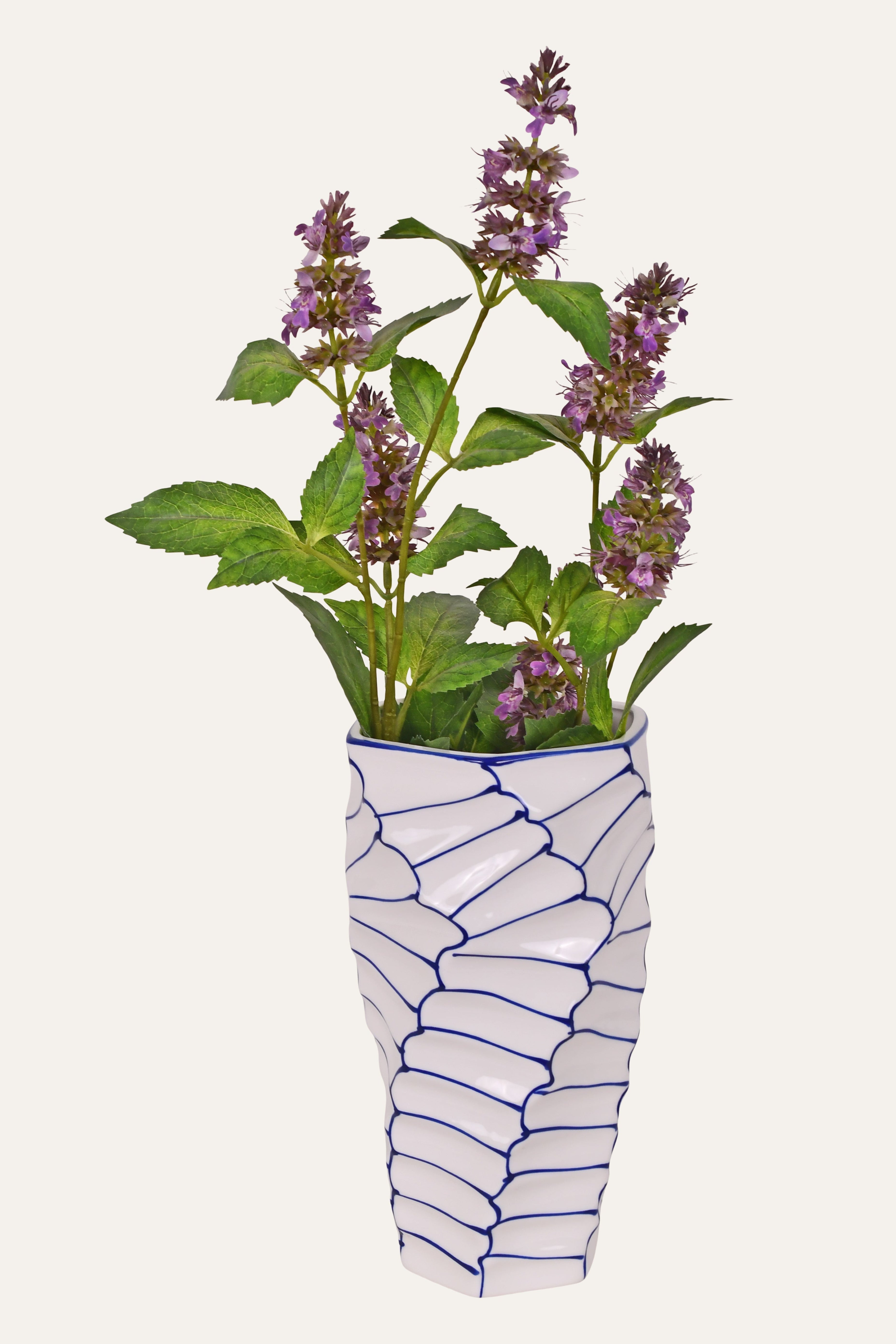 Decorative vase with wavy pattern