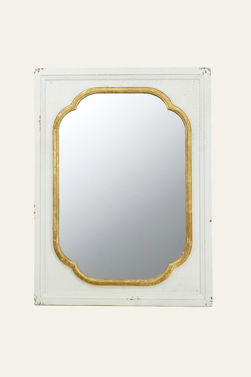 Decorative mirror with gold frame