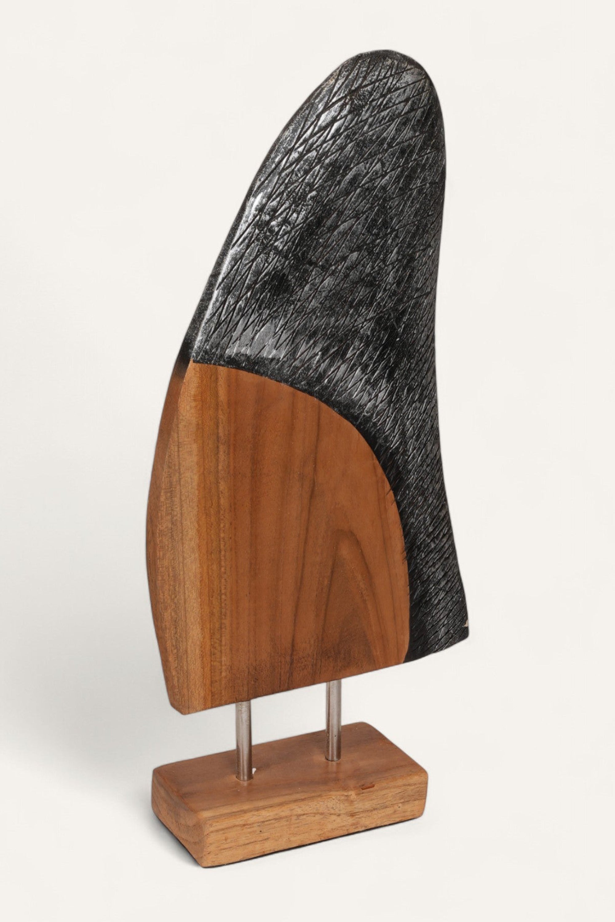 Fin_Wooden_Sculpture
