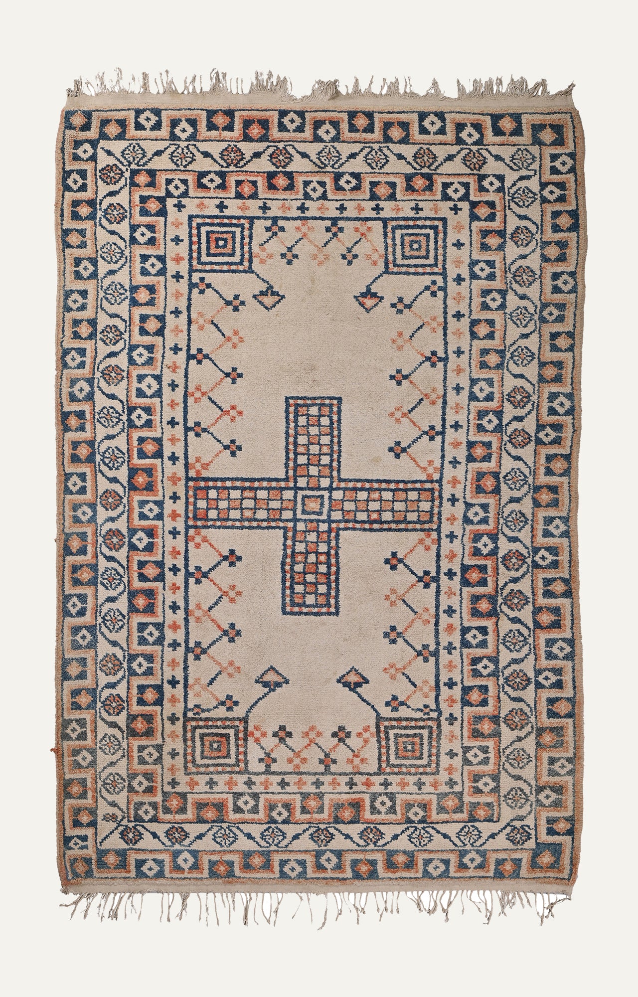 Geometric motif Distressed Carpet