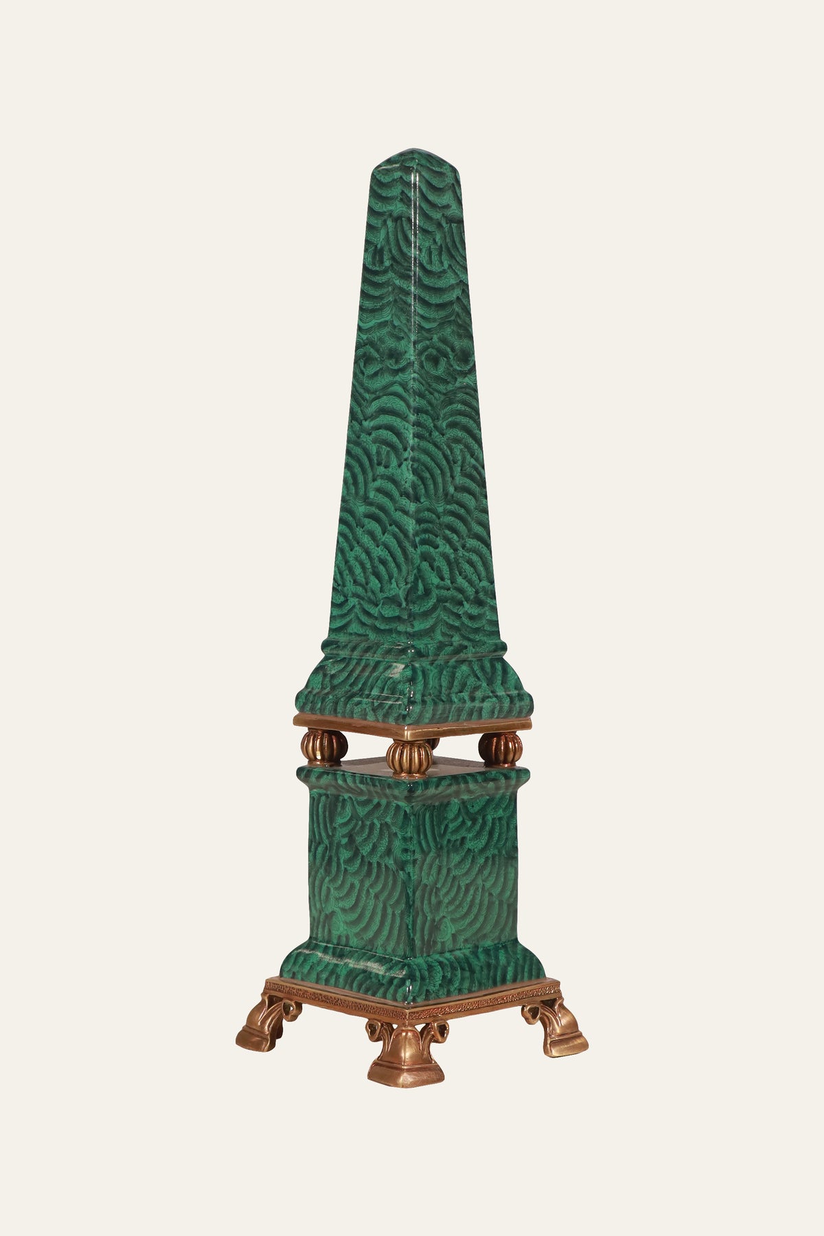 Vibrant Green Obelisk with Bronze Accents for Luxury Home Decor