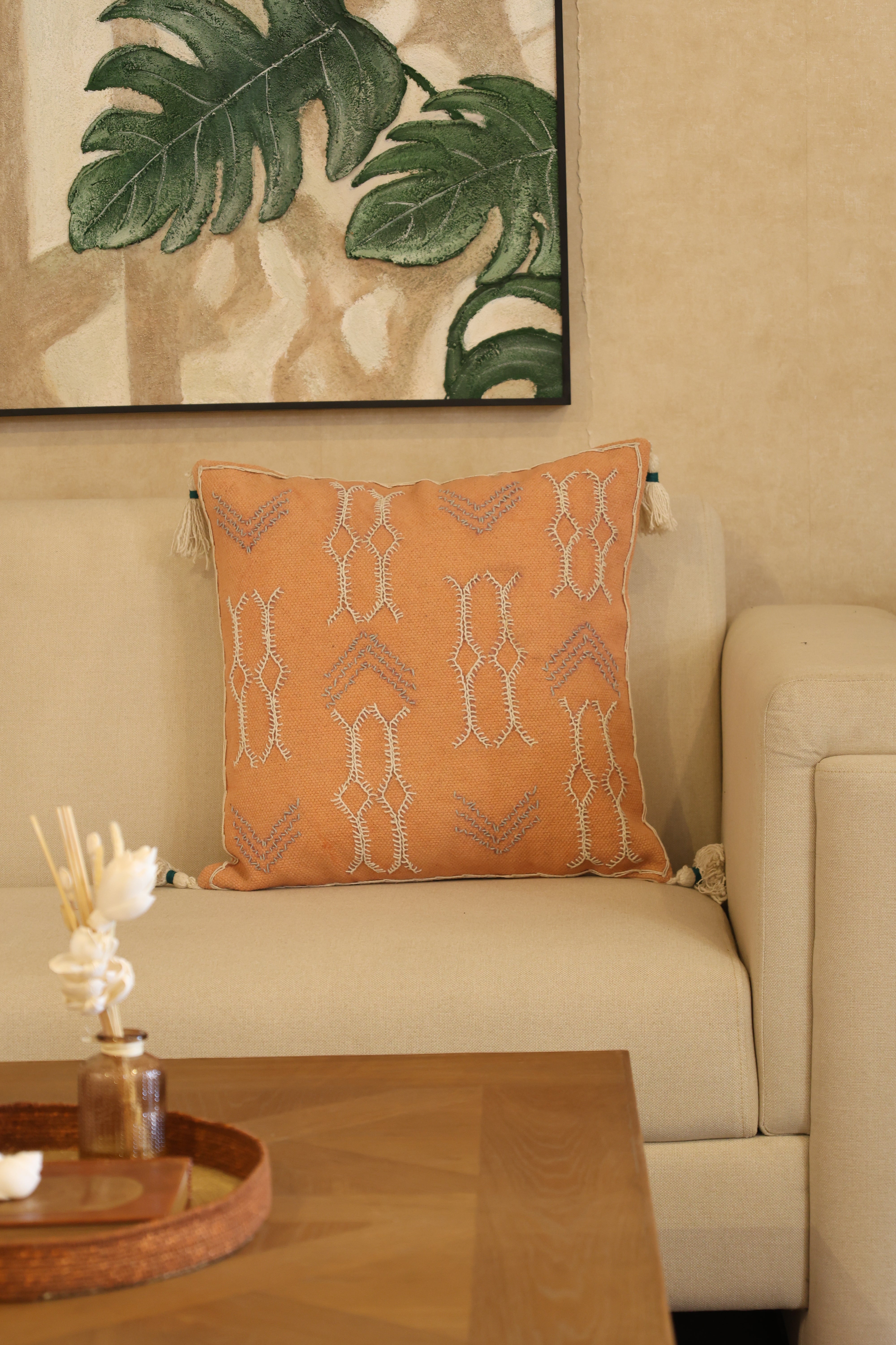 Subtle harmony cushion cover