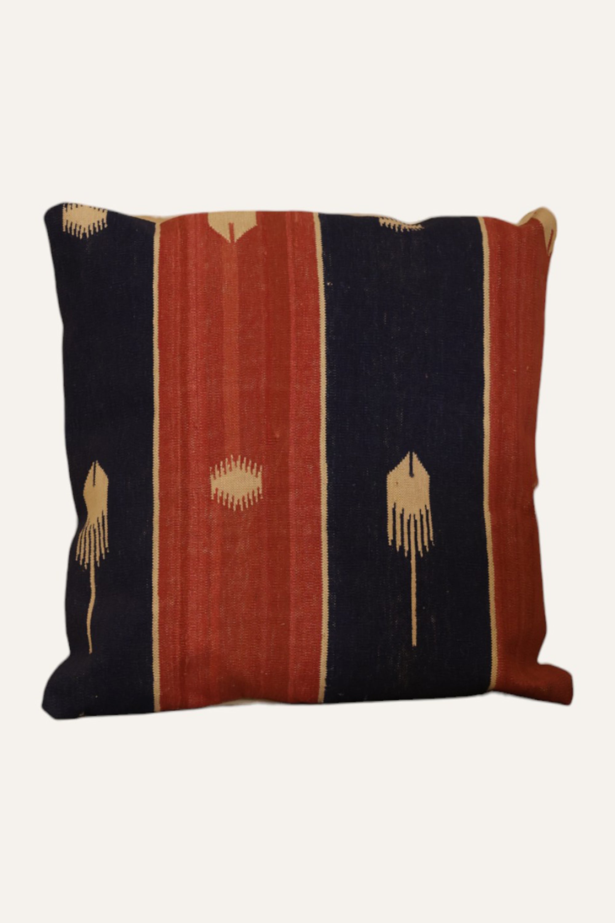 Rustic coast cushion cover