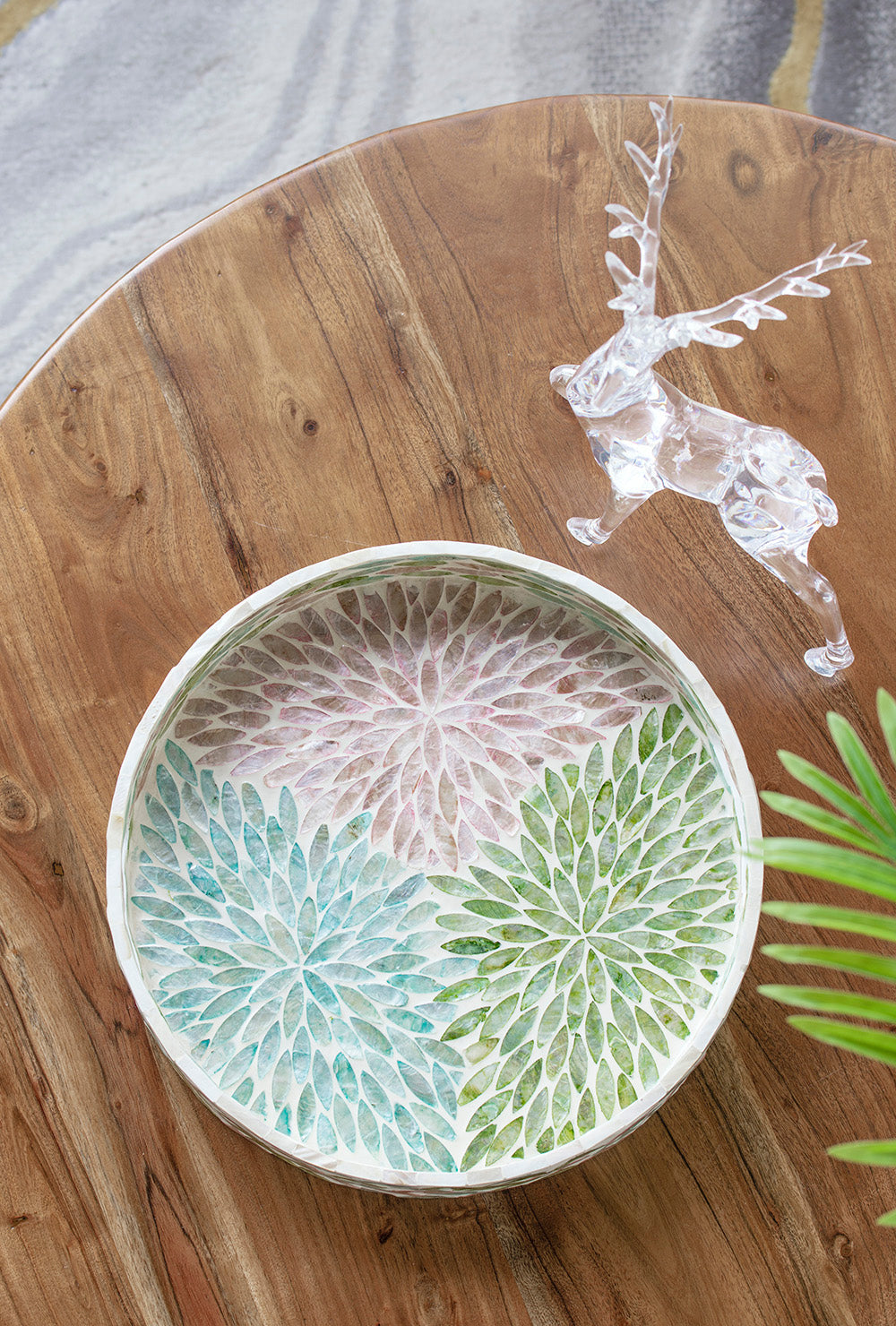 Leaf Motif Resin Tray for Home Decor