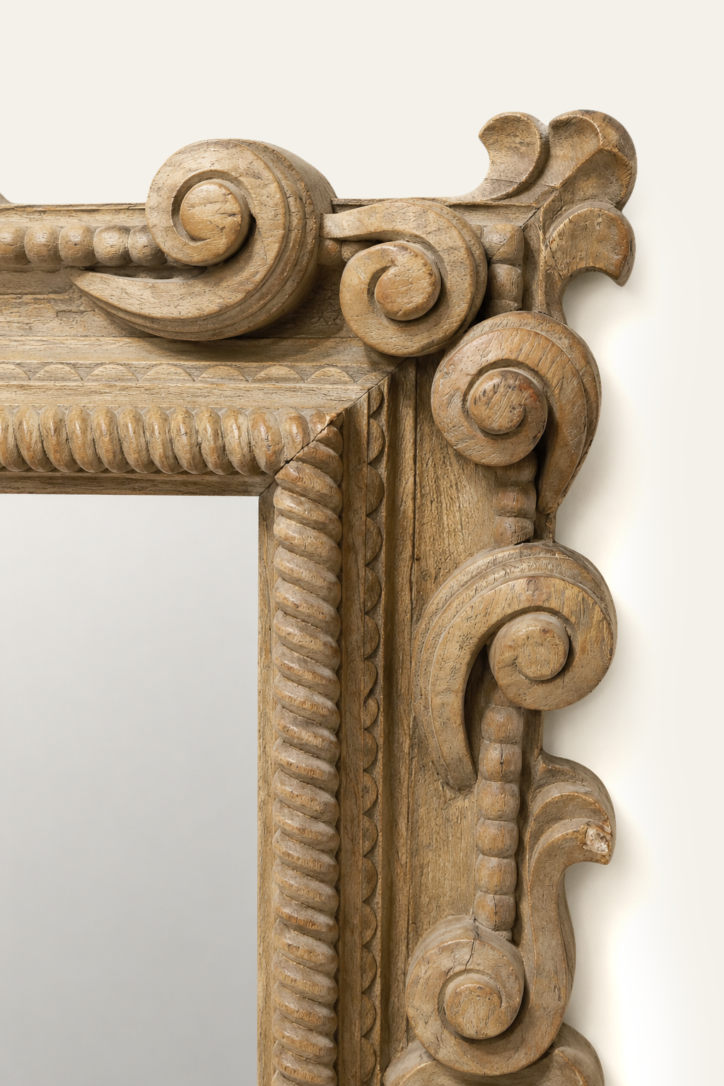 Baroque Style Carved Scroll Wall Mirror for Entryway Walls