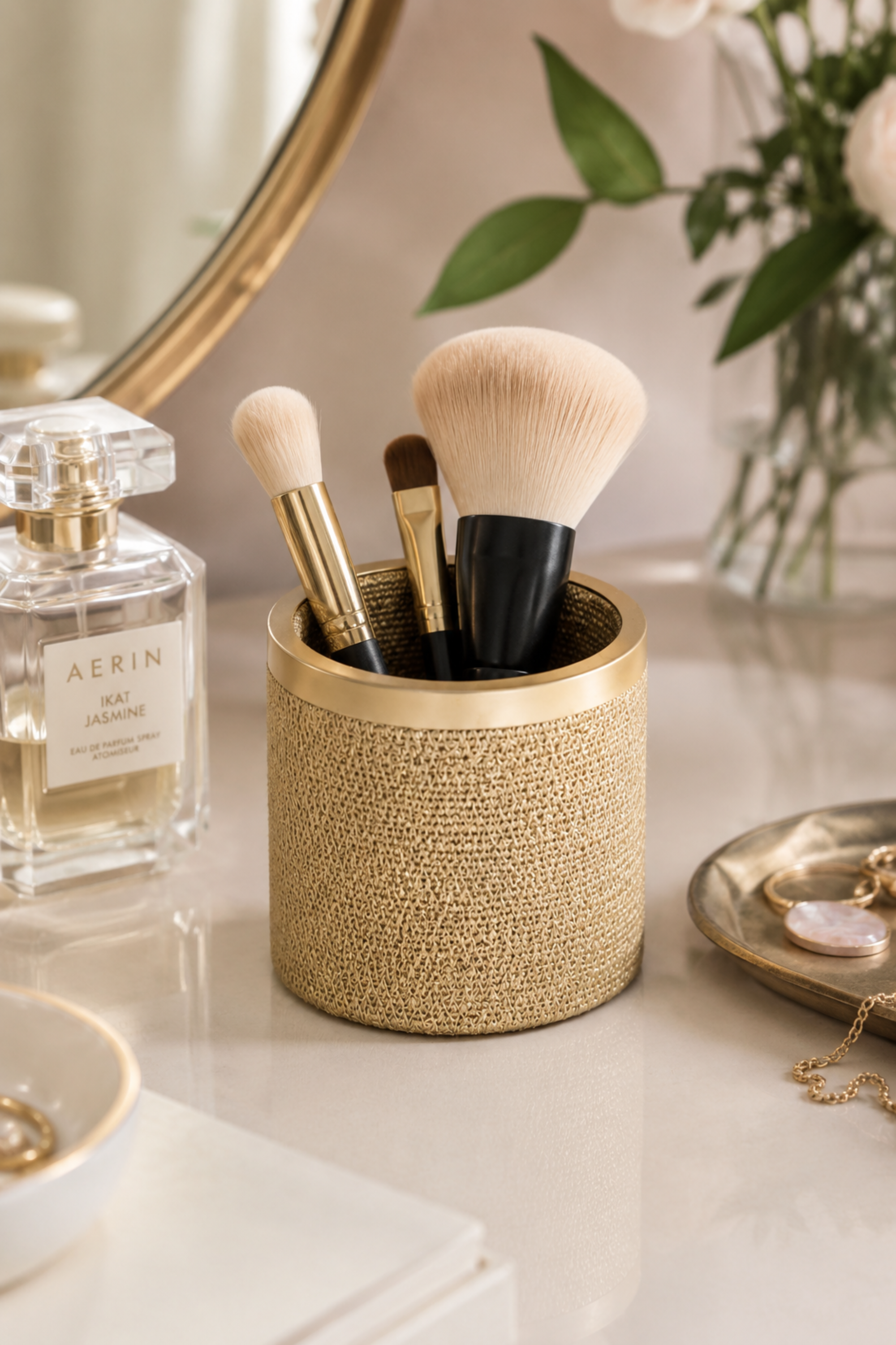 Medium Seagrass Basket with Metal Rim