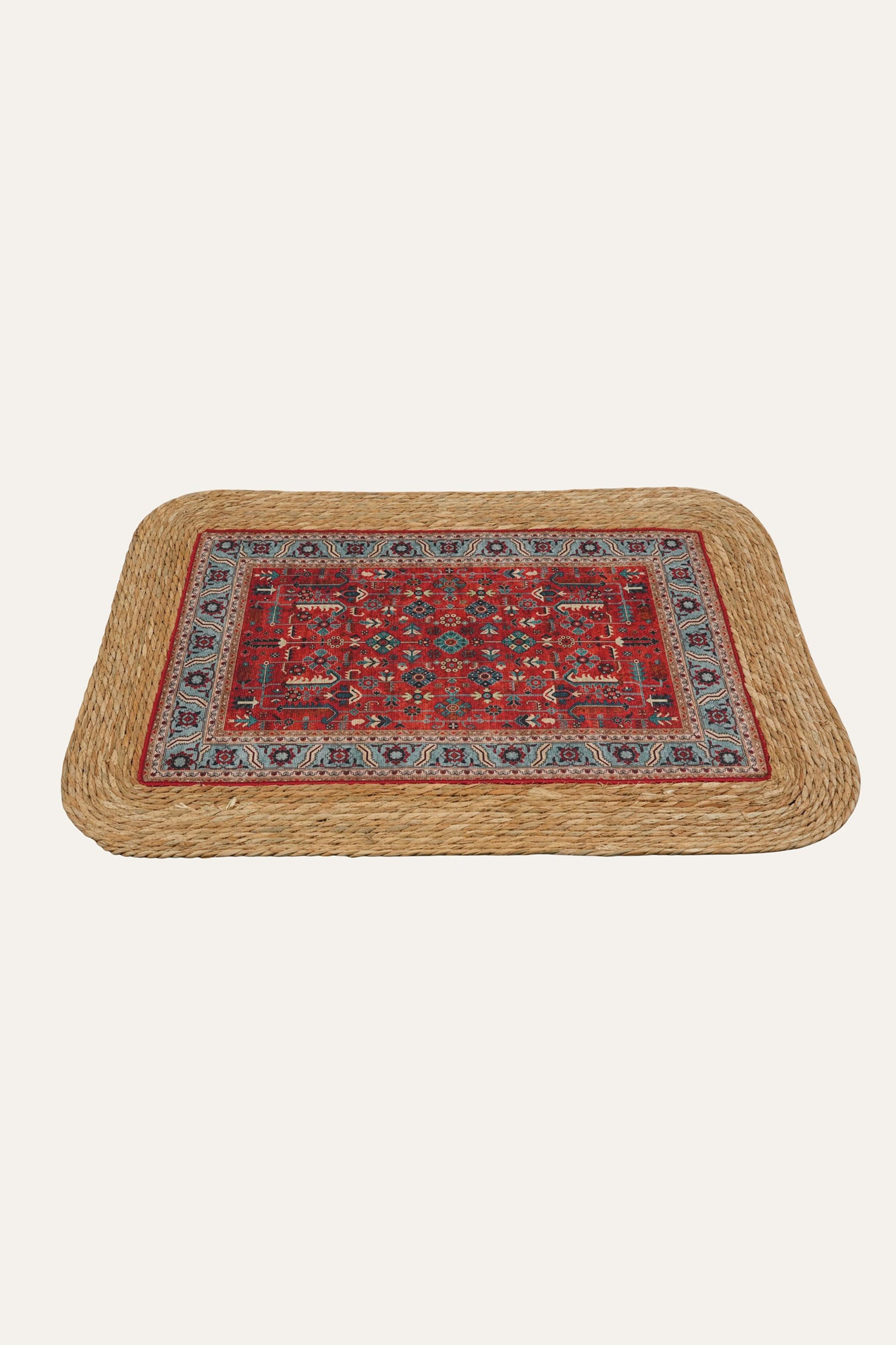 Medium natural fiber woven floor mat